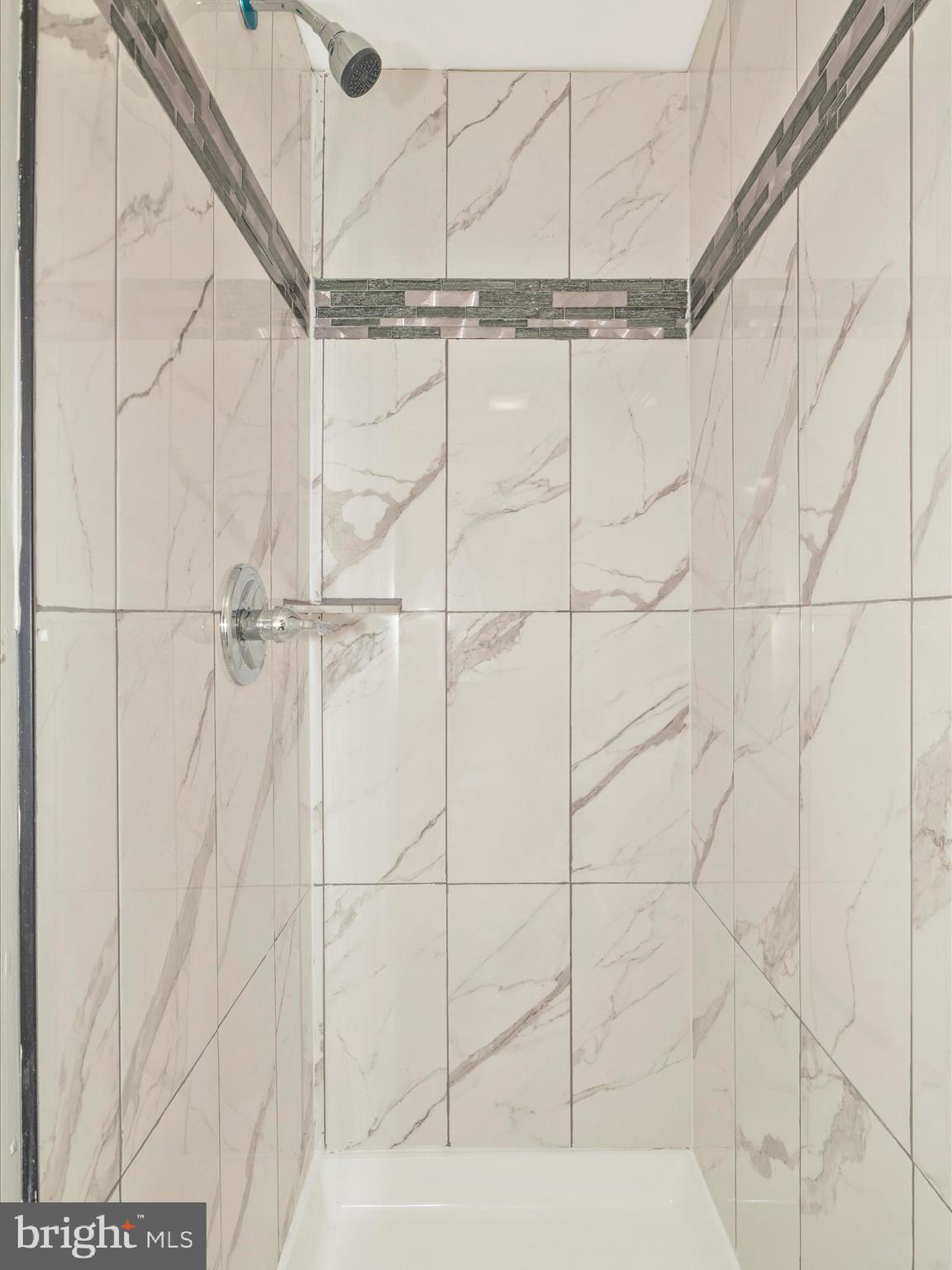 HUTCHINSON COMMONS - Residential