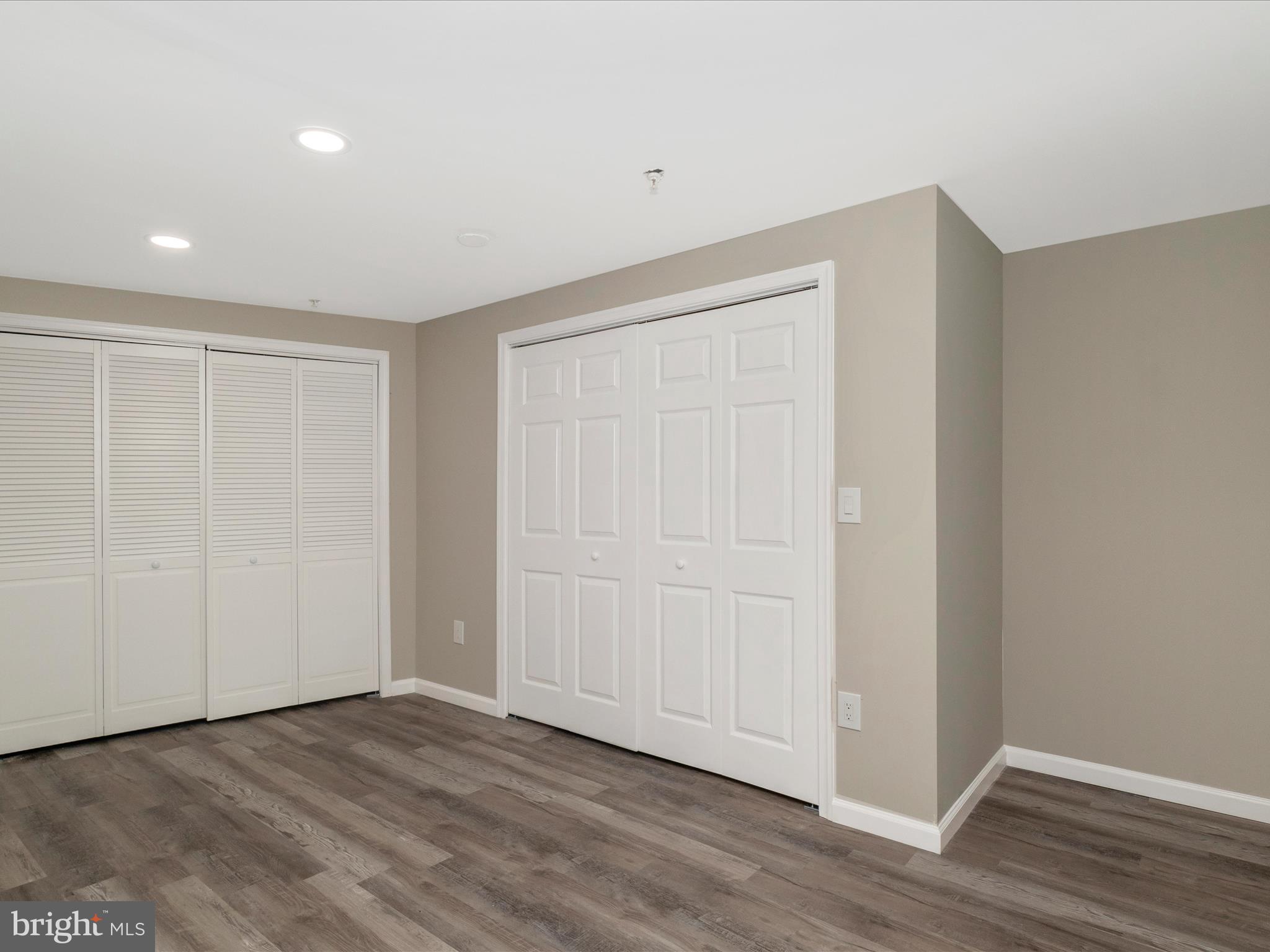 HUTCHINSON COMMONS - Residential