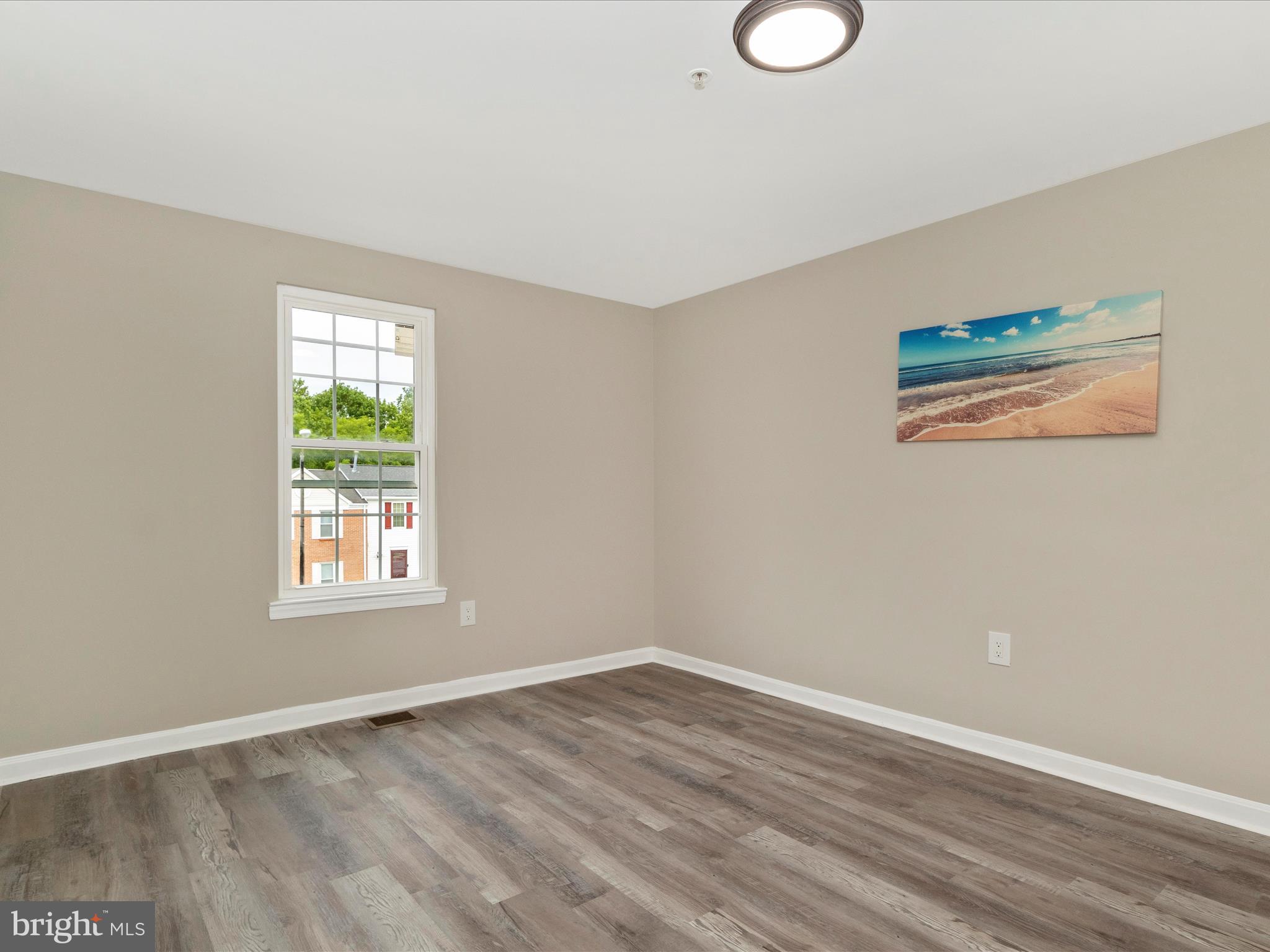 HUTCHINSON COMMONS - Residential