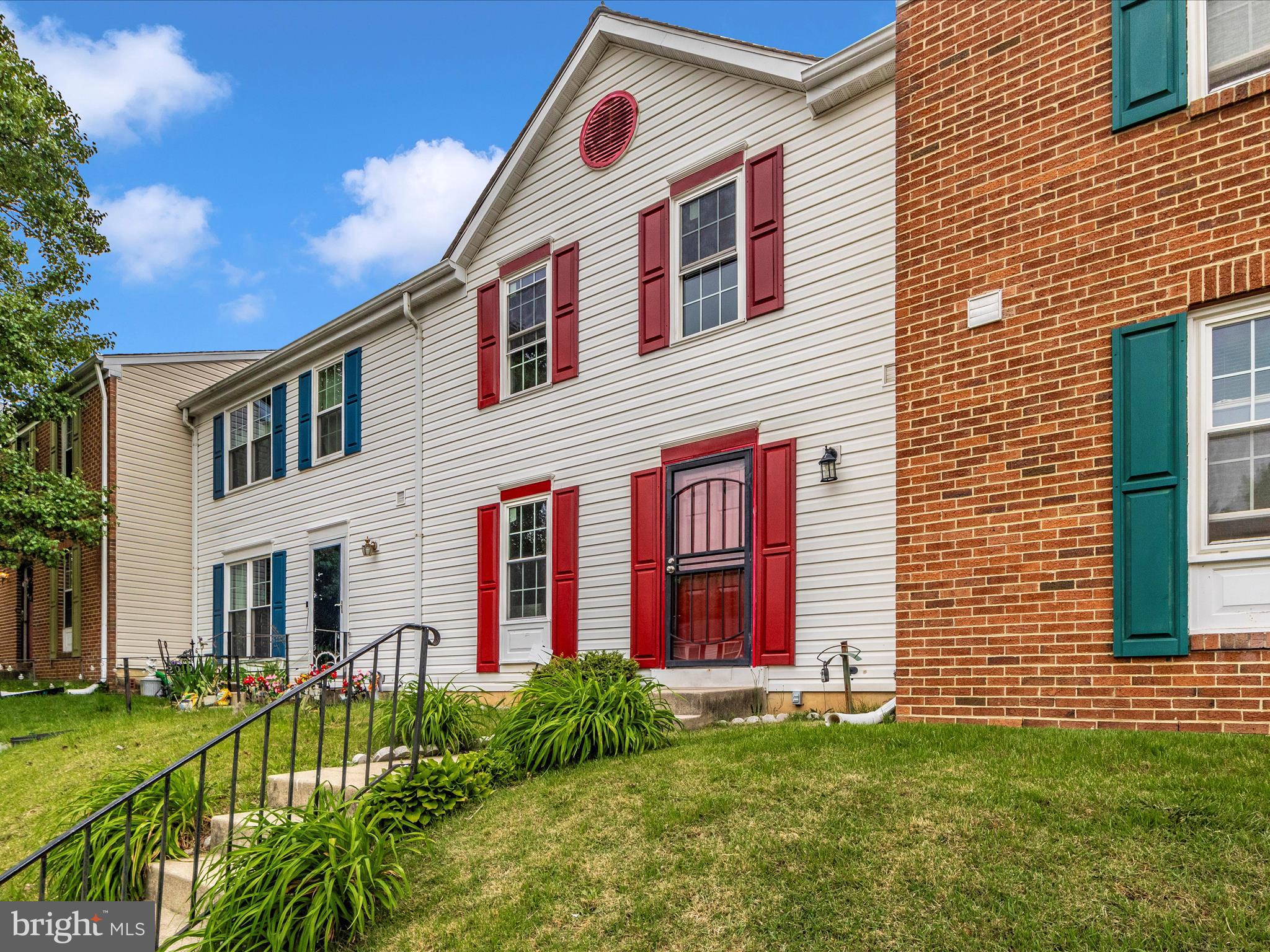 HUTCHINSON COMMONS - Residential