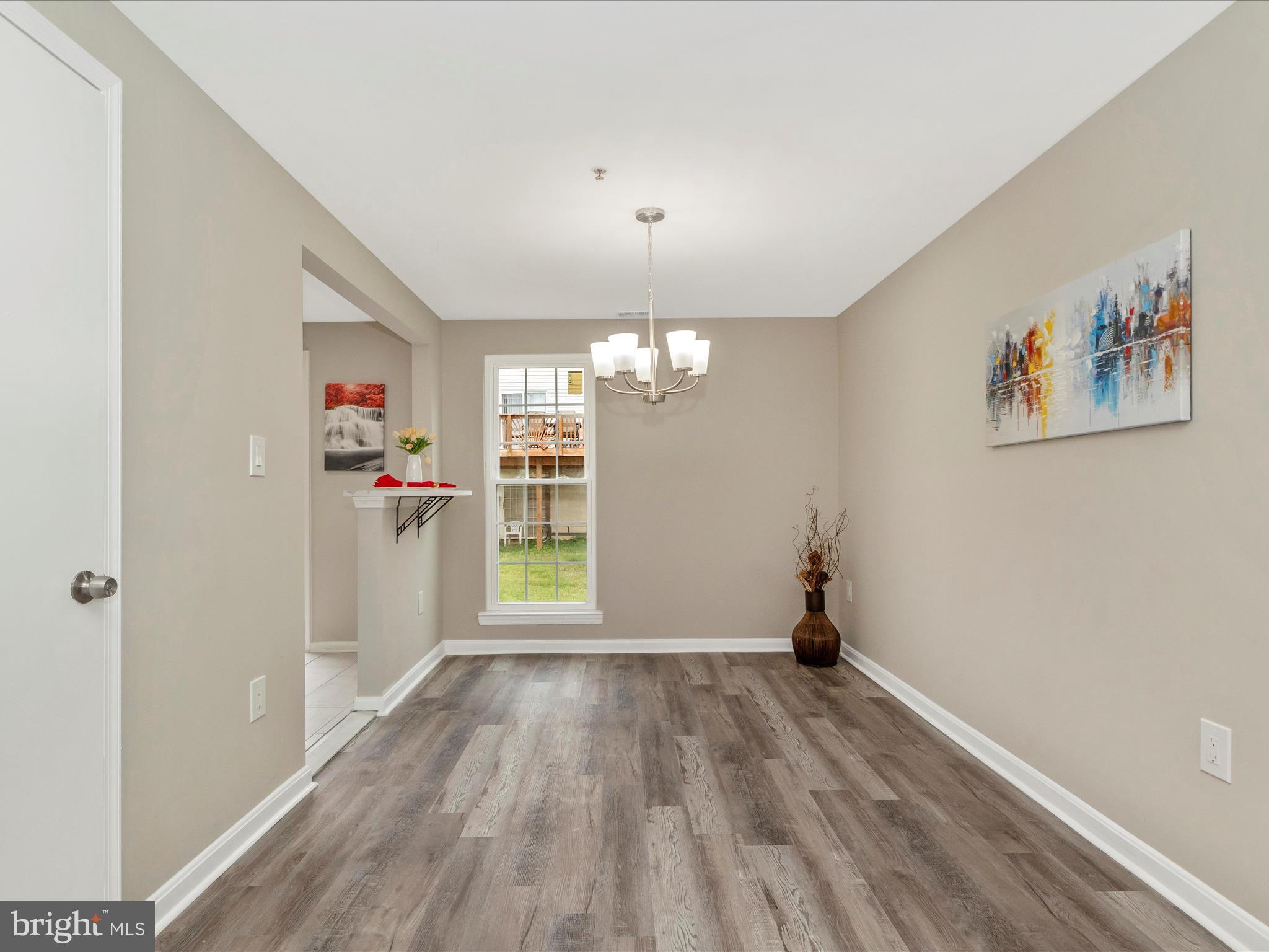 HUTCHINSON COMMONS - Residential