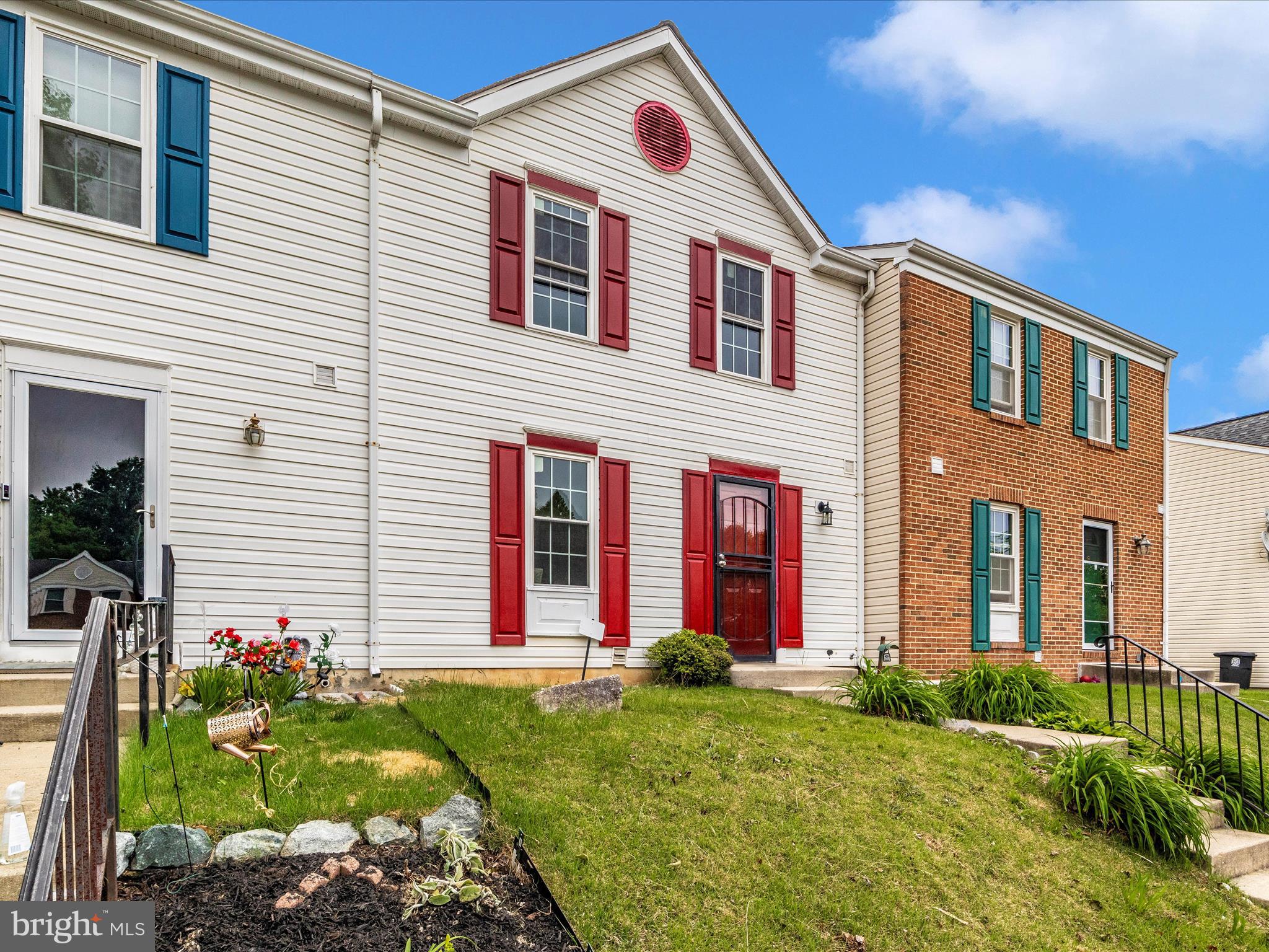 HUTCHINSON COMMONS - Residential