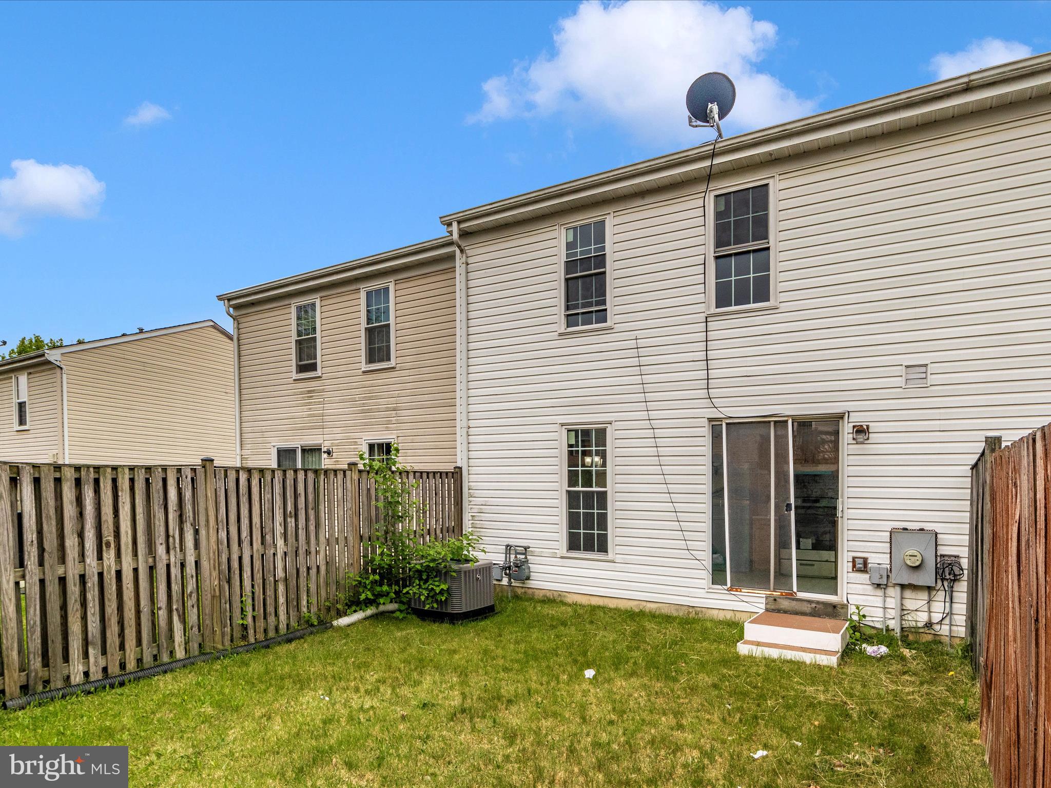 HUTCHINSON COMMONS - Residential