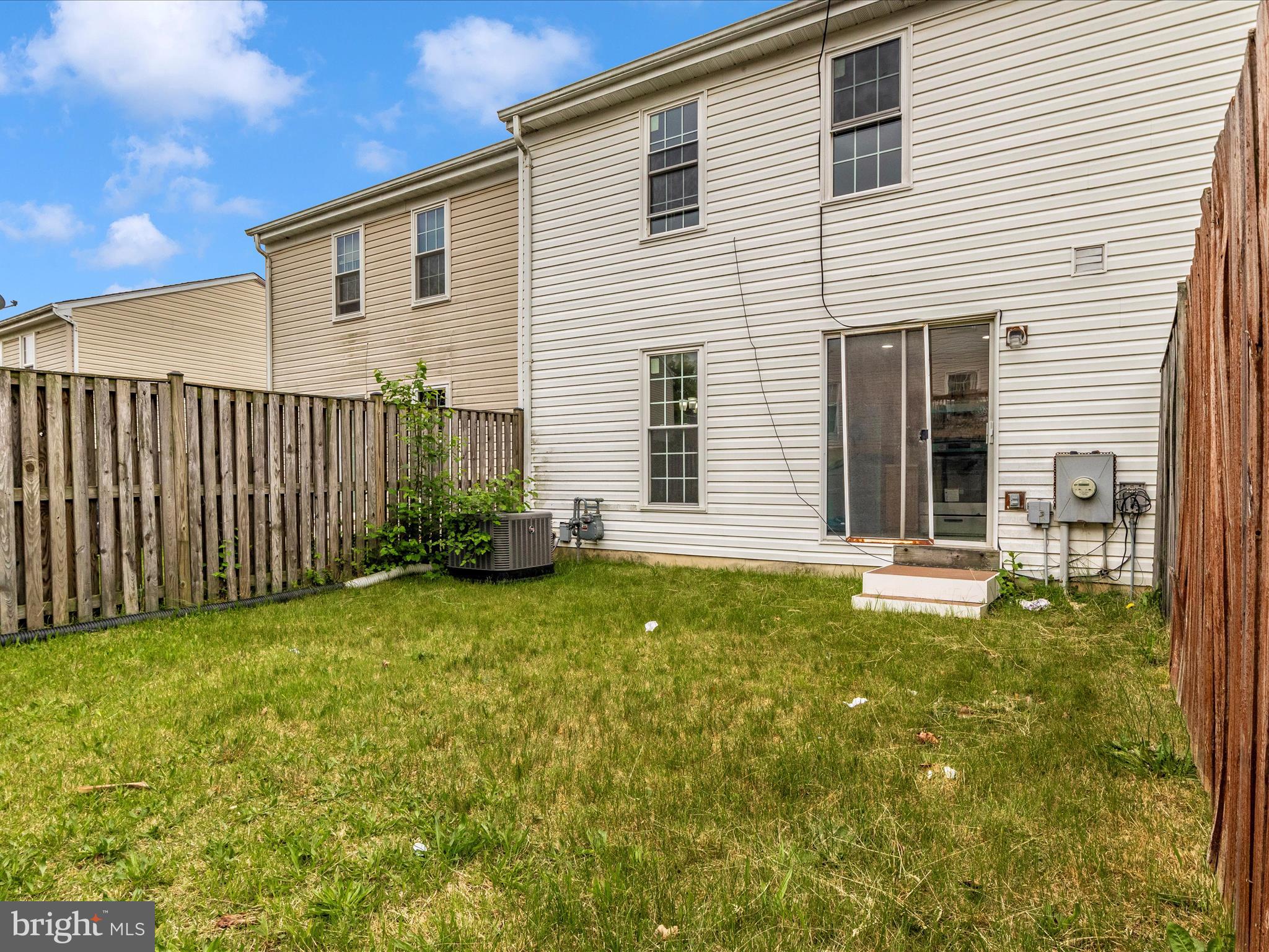 HUTCHINSON COMMONS - Residential