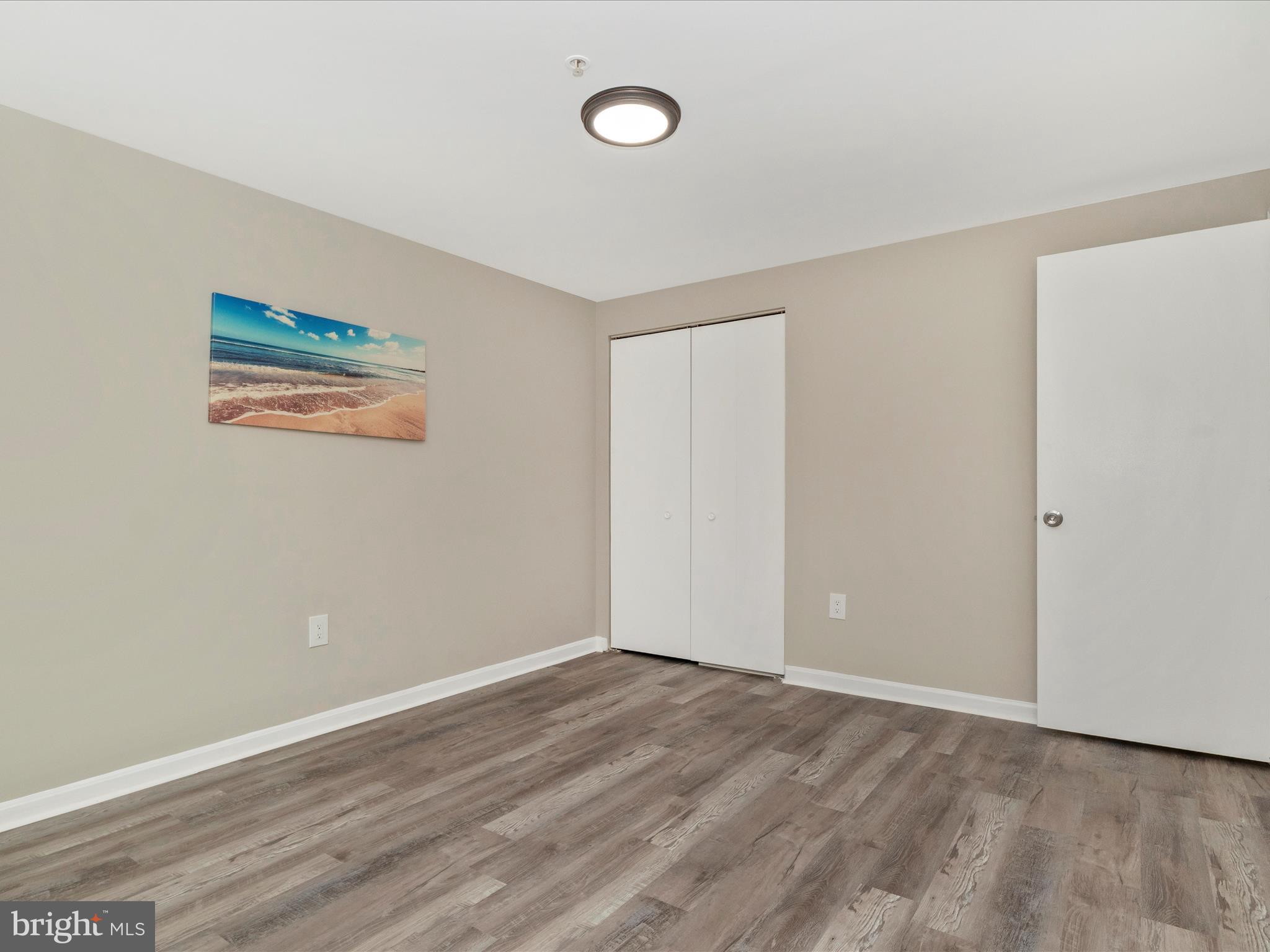 HUTCHINSON COMMONS - Residential