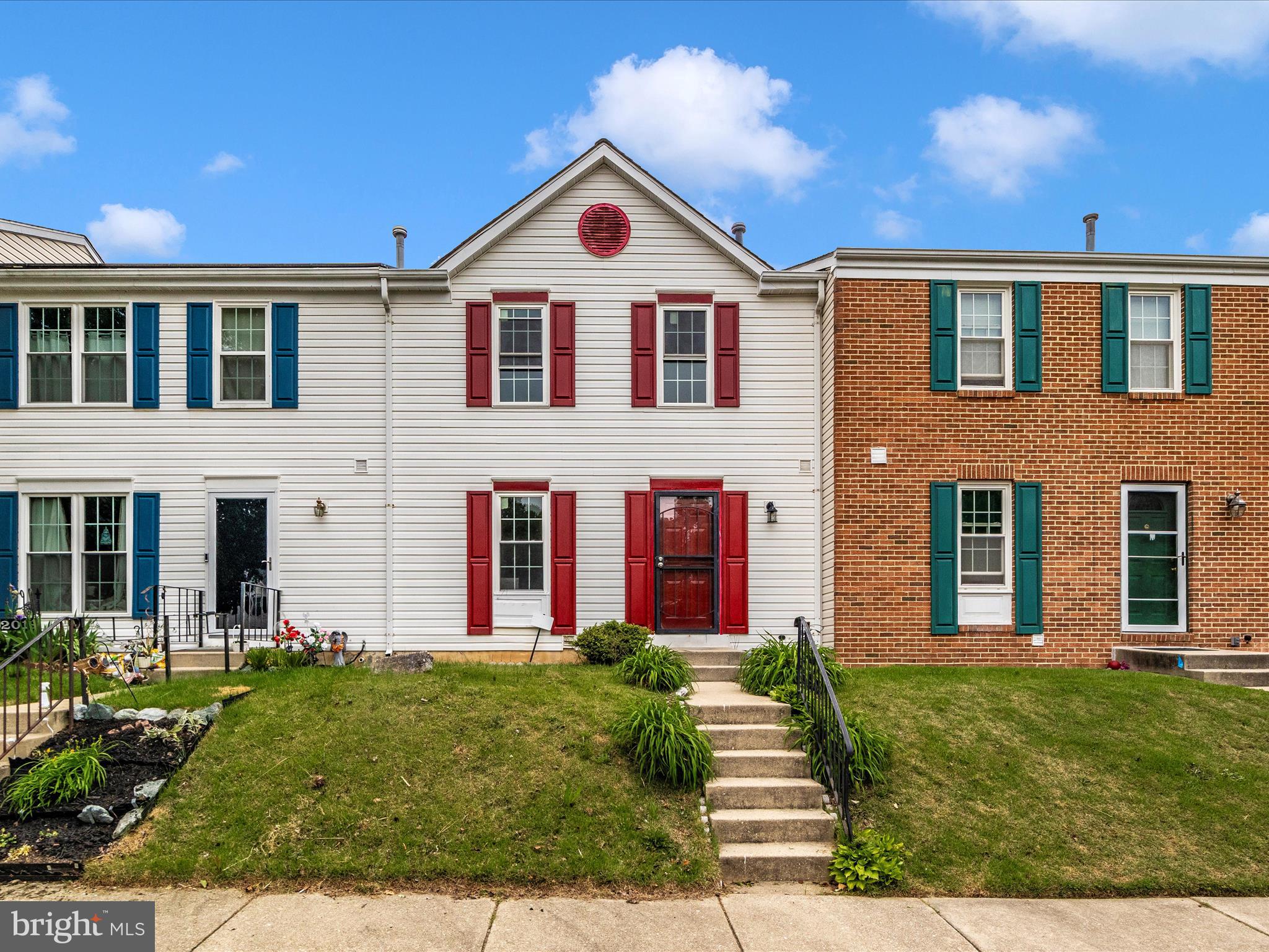 HUTCHINSON COMMONS - Residential