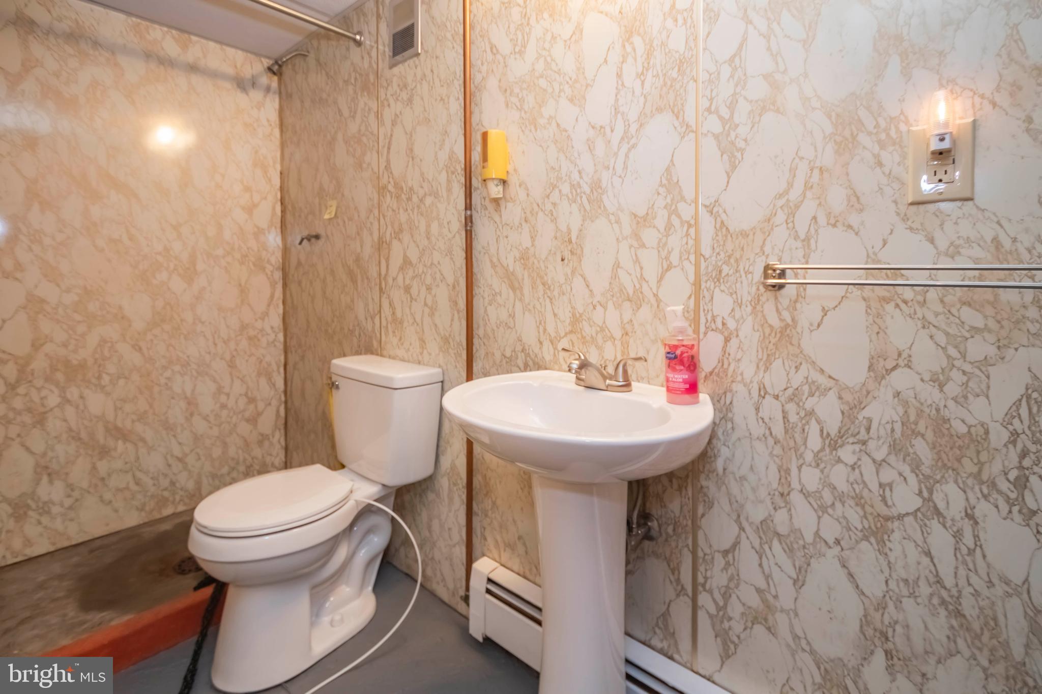 OAKLAND - Residential