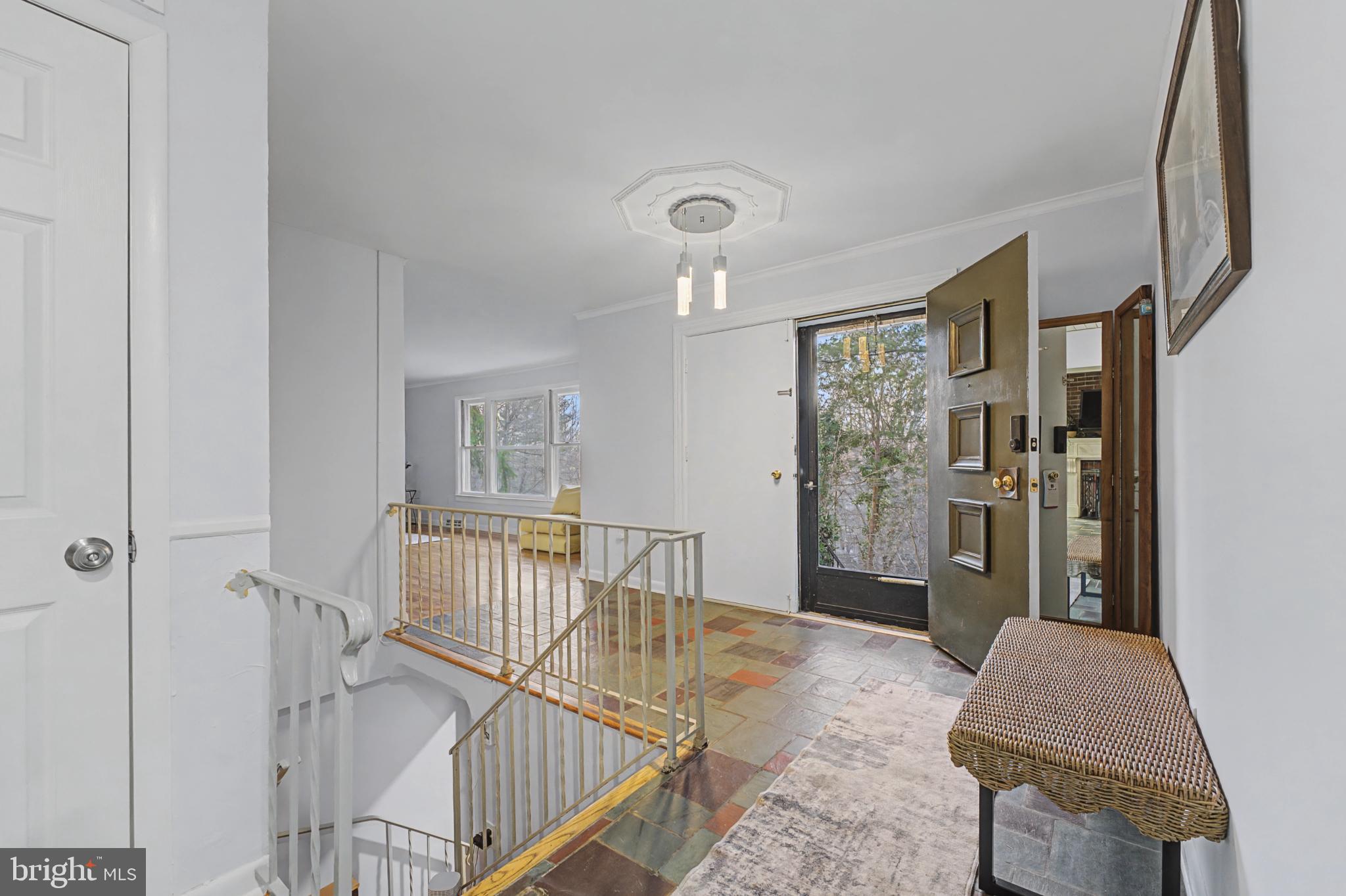 3706 QUAINT ACRES CIRCLE