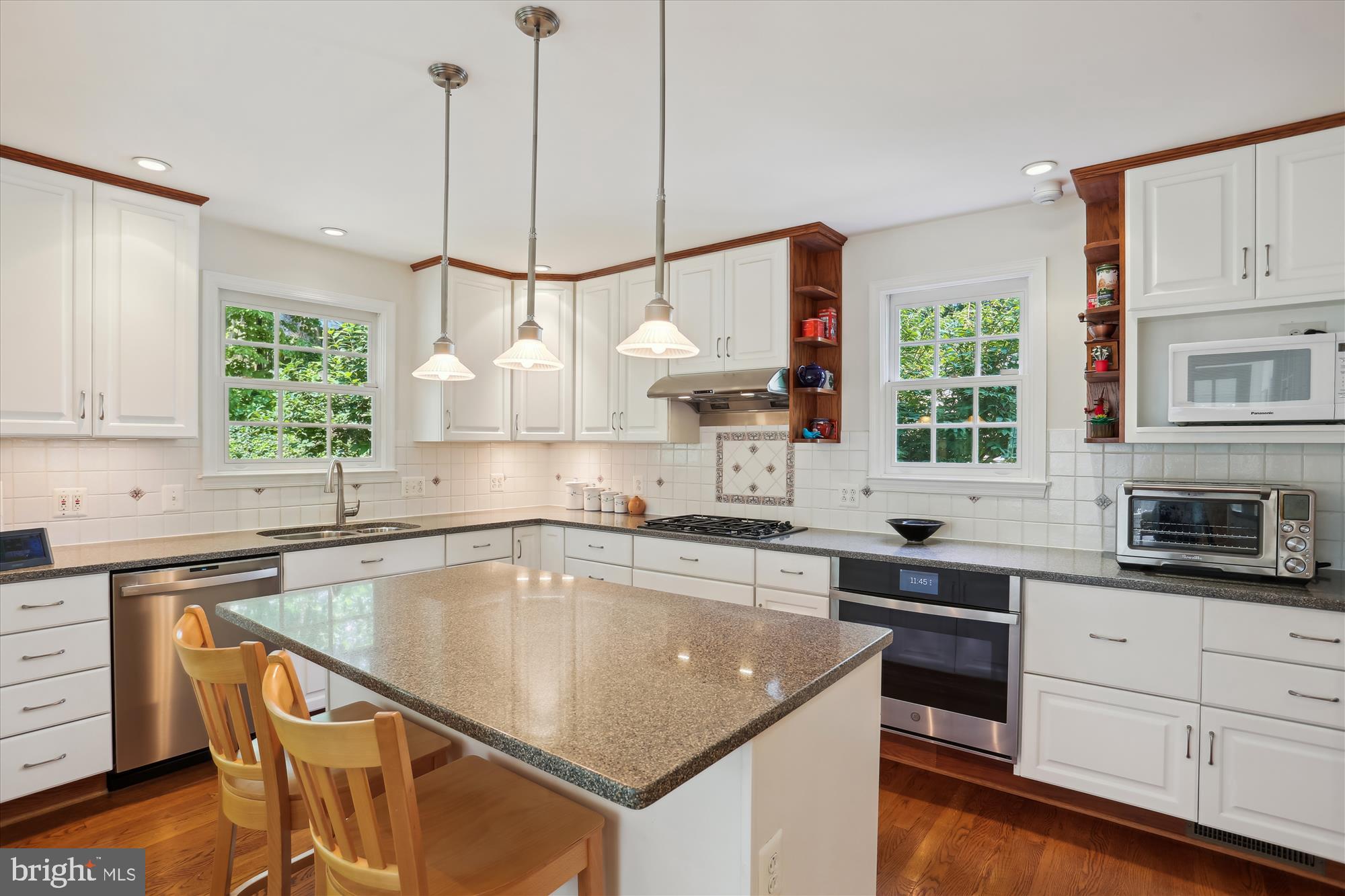 WOODACRES - Residential