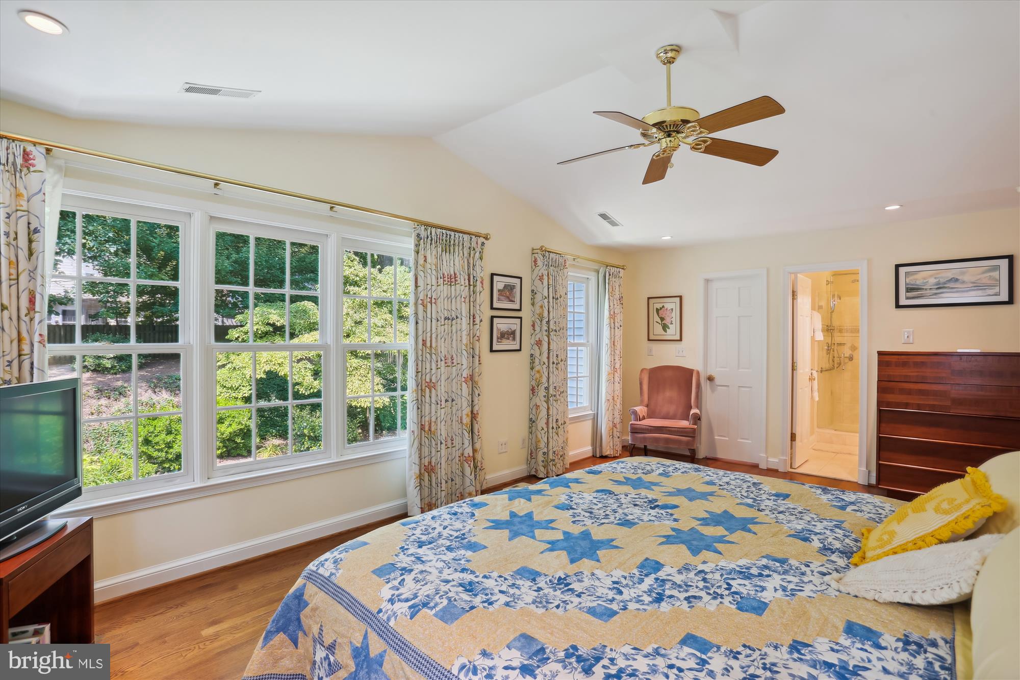 WOODACRES - Residential