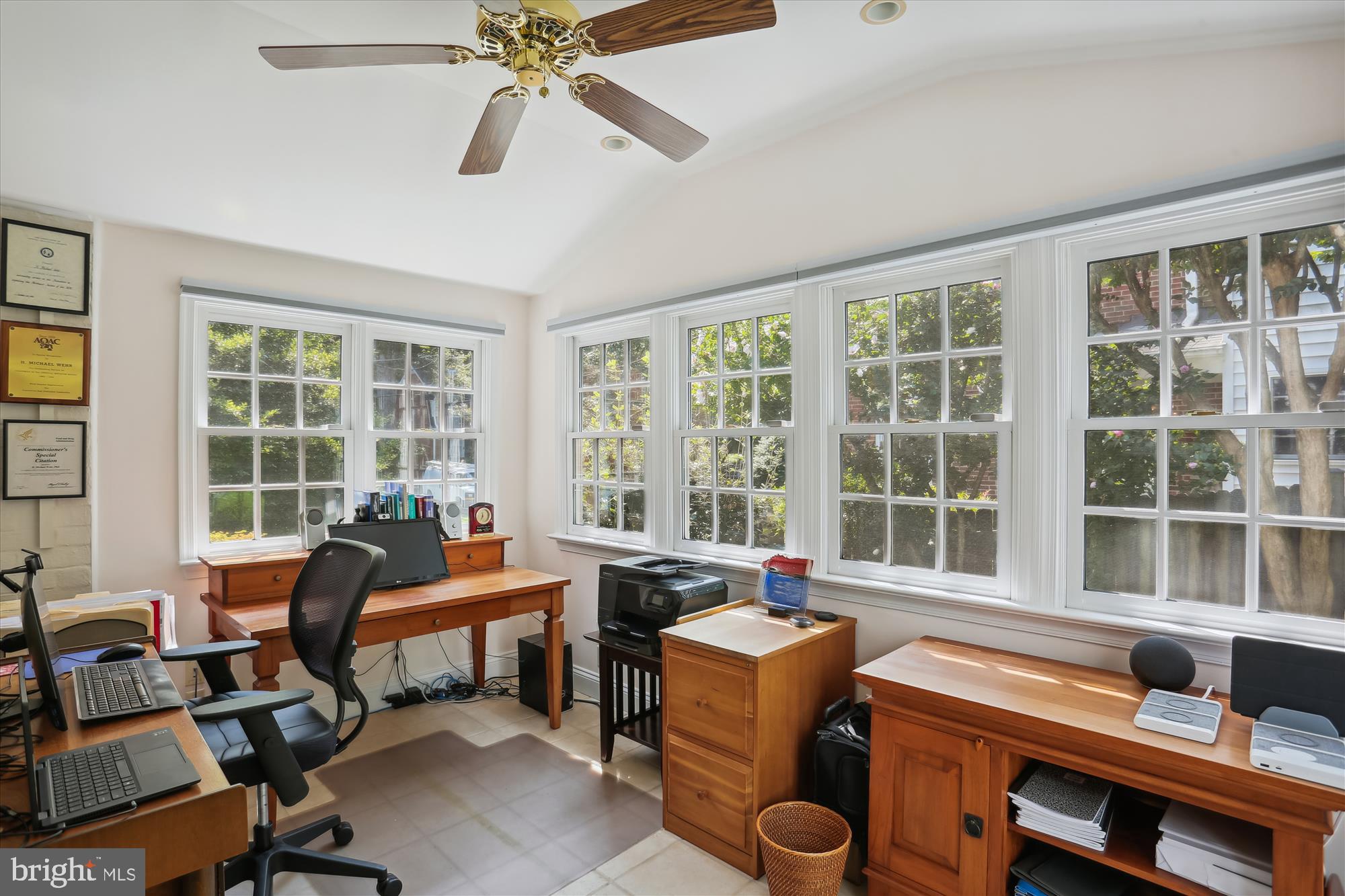 WOODACRES - Residential