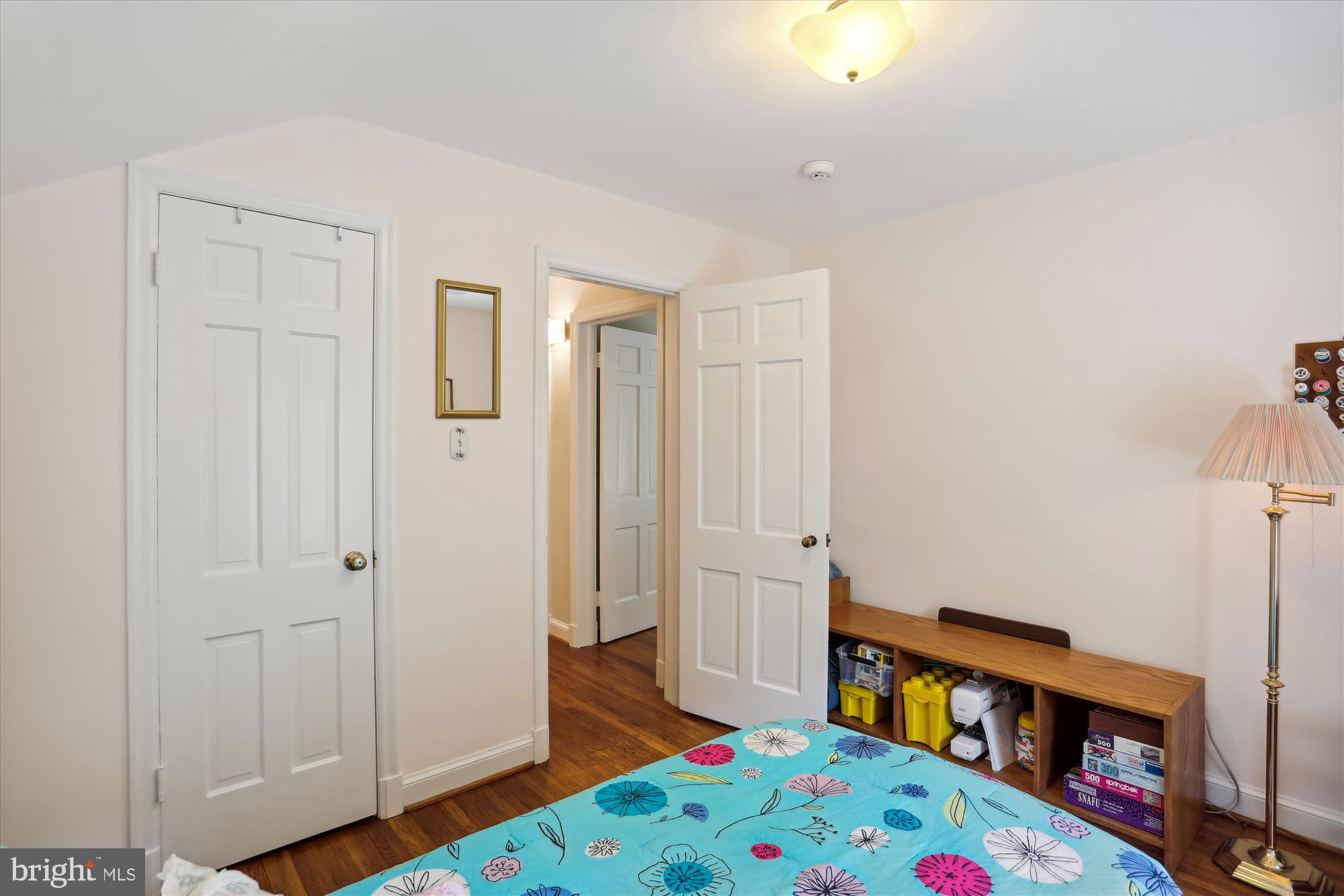 WOODACRES - Residential