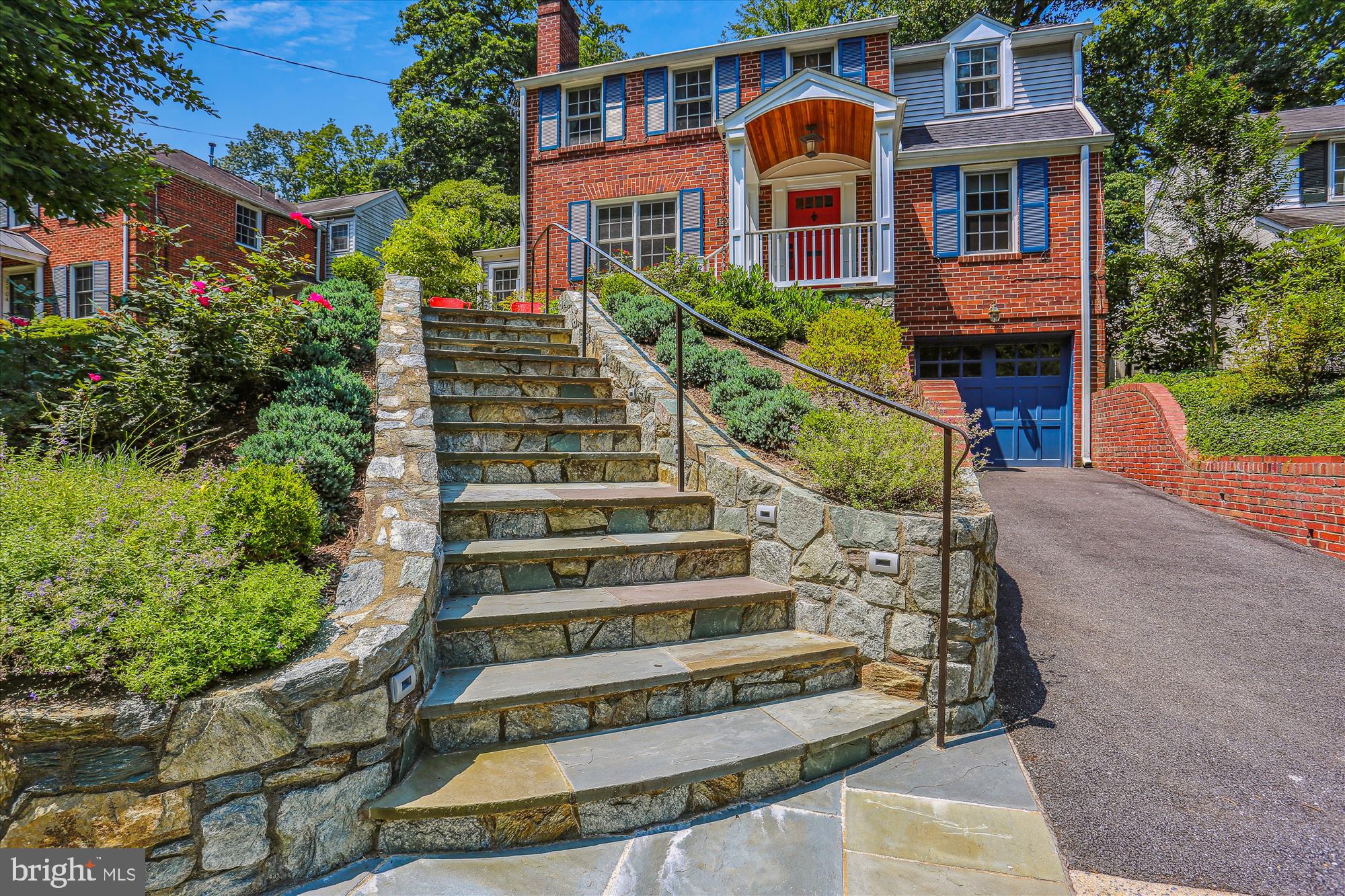 WOODACRES - Residential