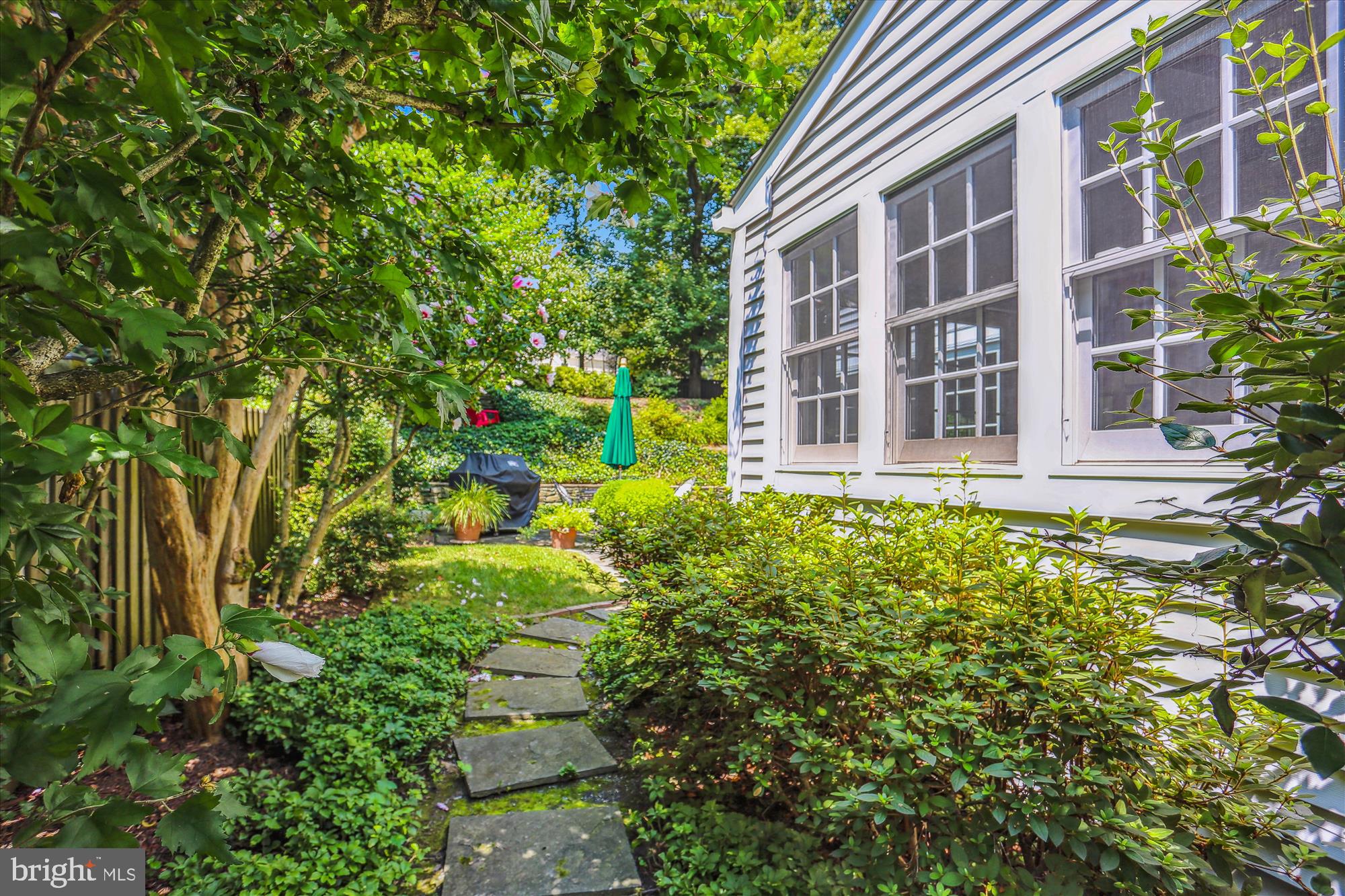 WOODACRES - Residential