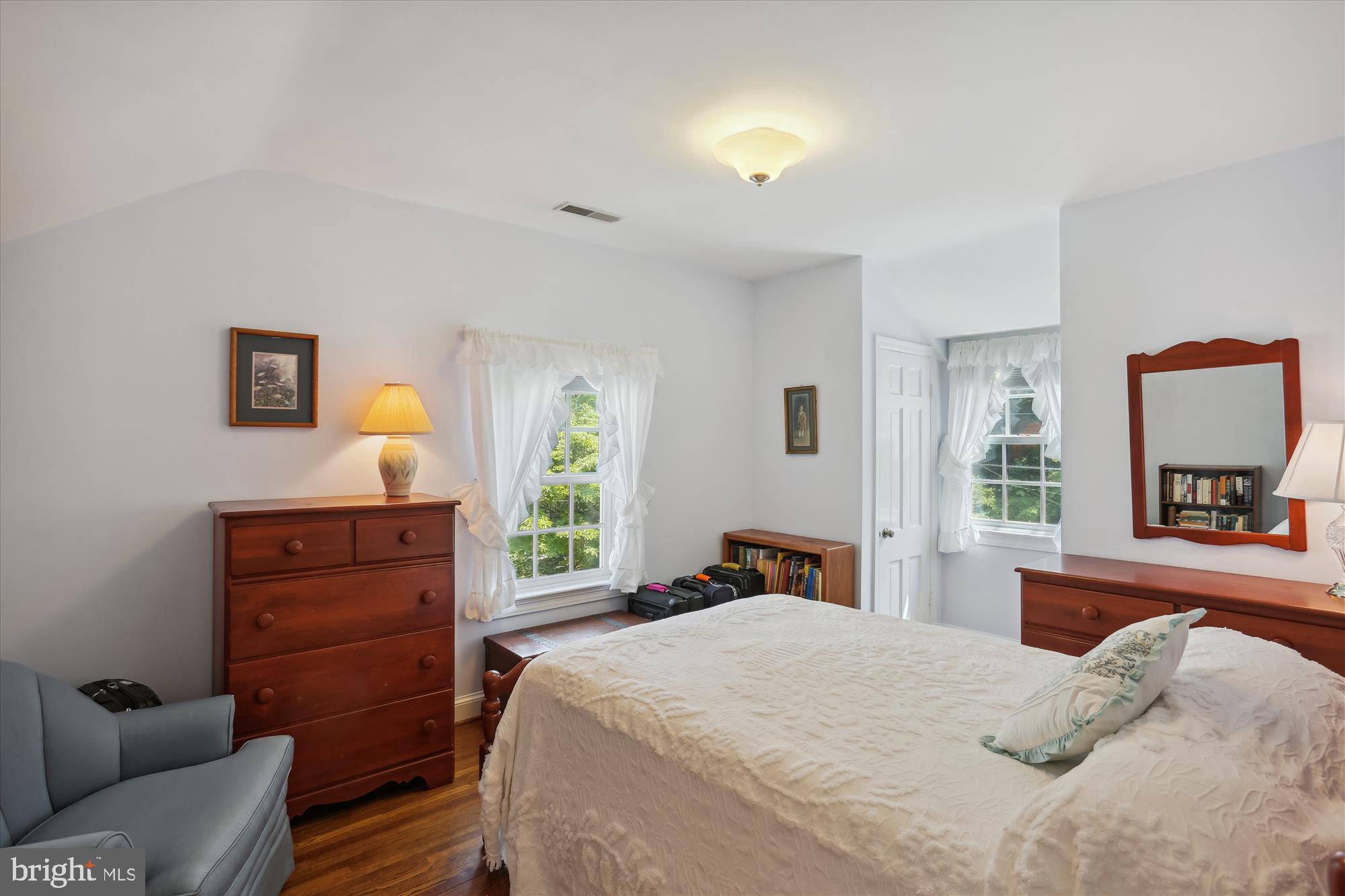 WOODACRES - Residential