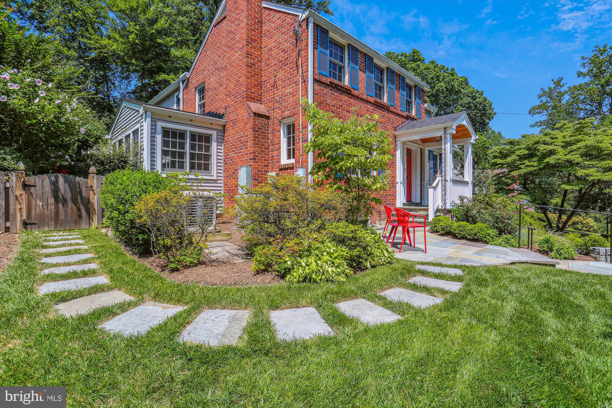 WOODACRES - Residential