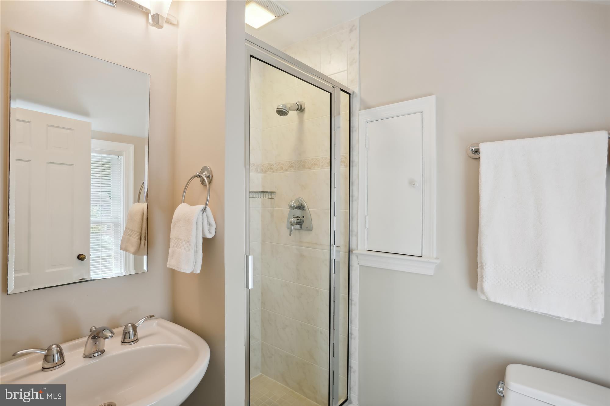 WOODACRES - Residential