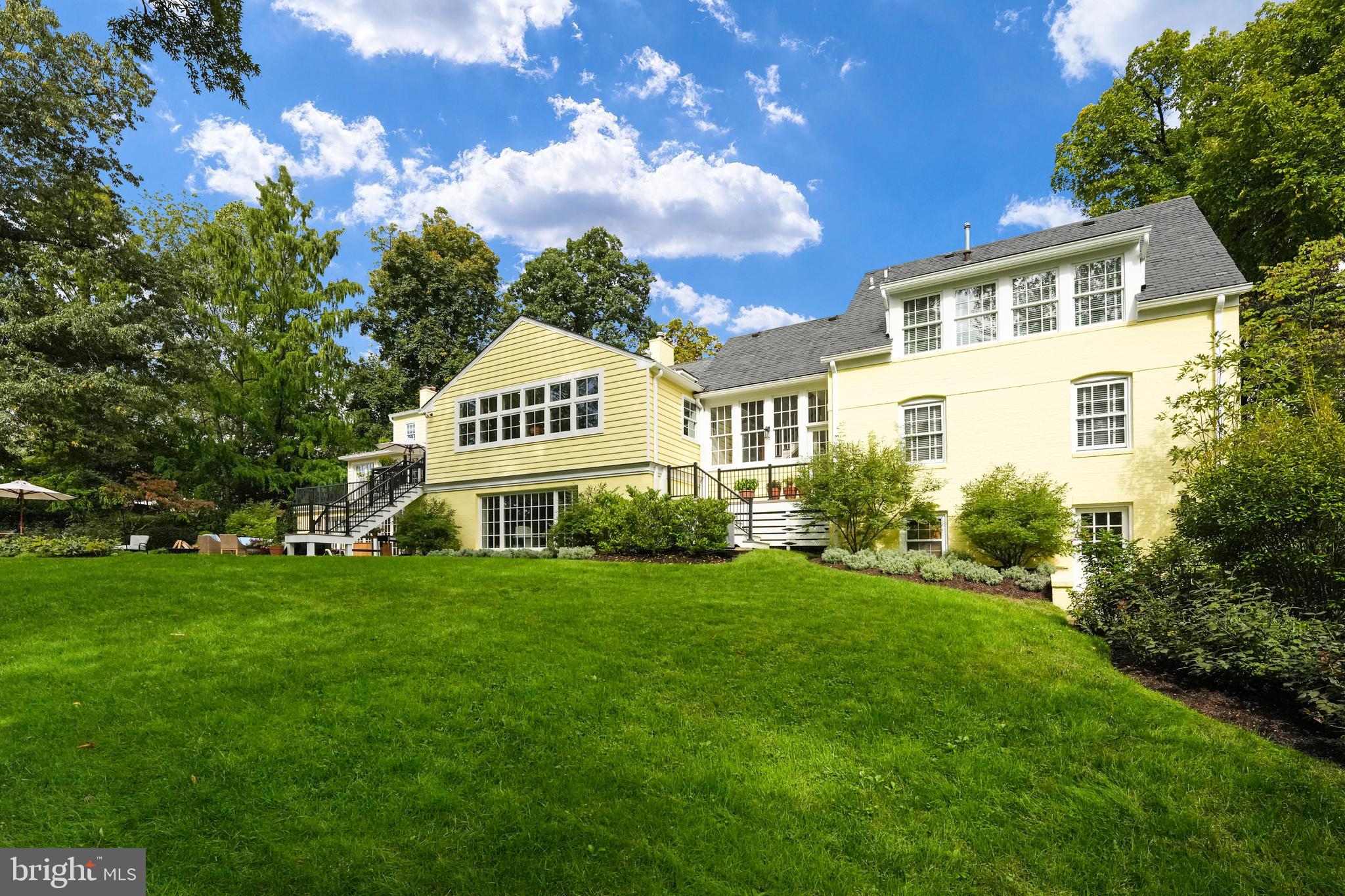 BANNOCKBURN HEIGHTS - Residential