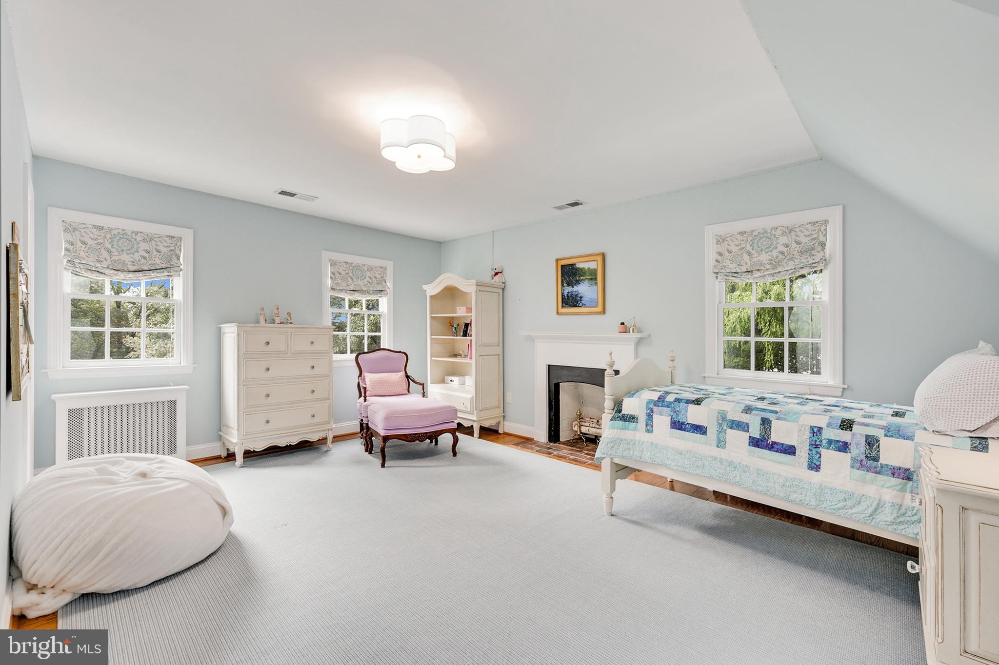 BANNOCKBURN HEIGHTS - Residential