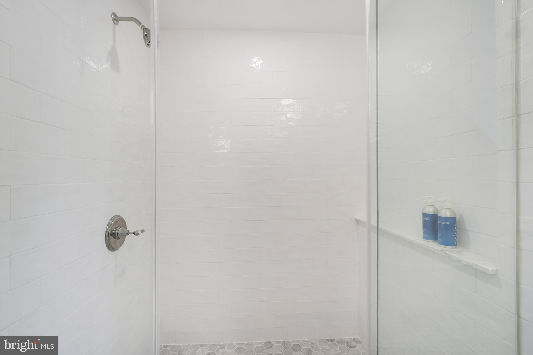 BANNOCKBURN HEIGHTS - Residential