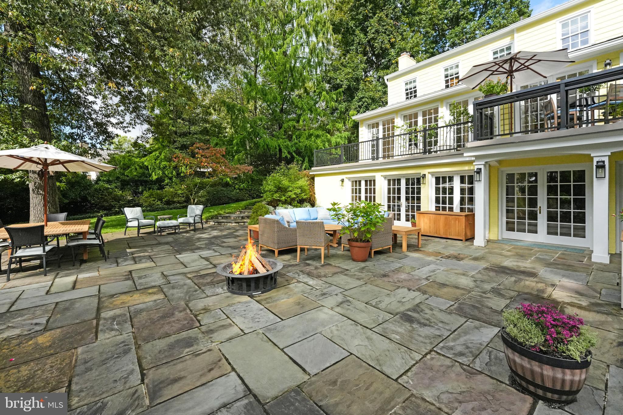 BANNOCKBURN HEIGHTS - Residential