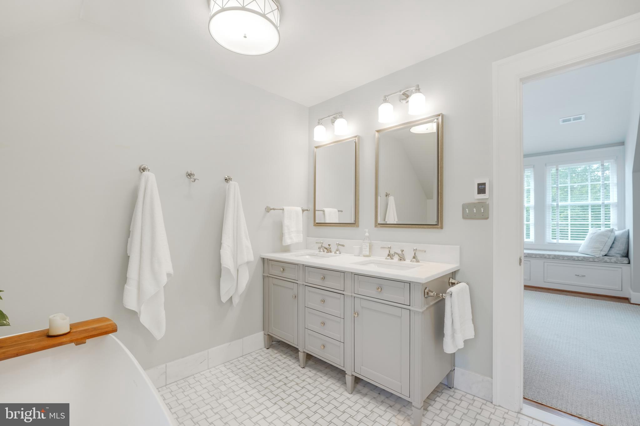 BANNOCKBURN HEIGHTS - Residential