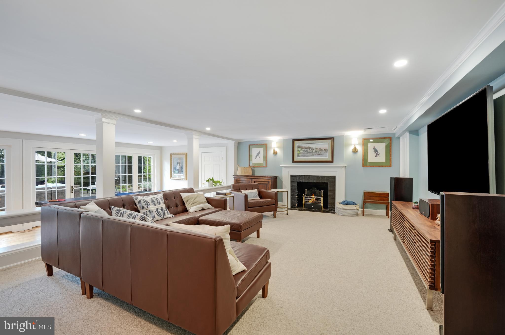 BANNOCKBURN HEIGHTS - Residential