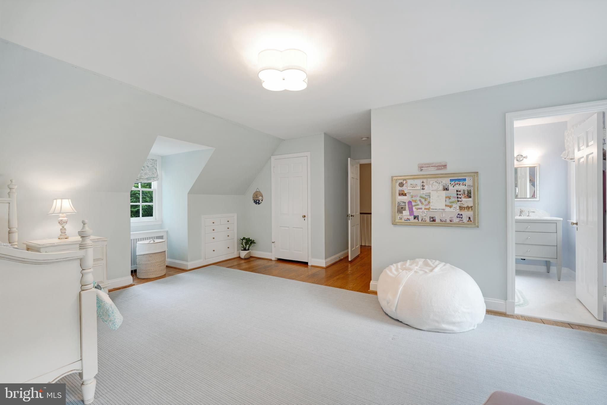 BANNOCKBURN HEIGHTS - Residential