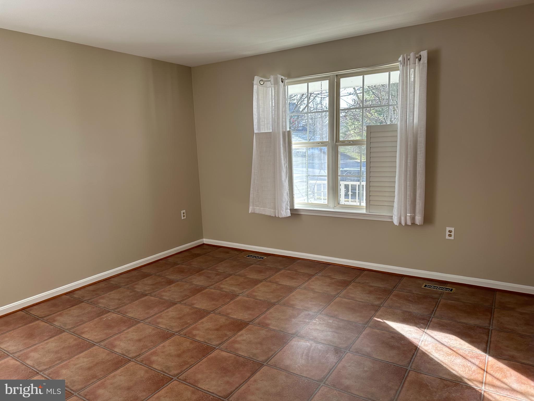 EAGLEVIEW ESTATES - Residential