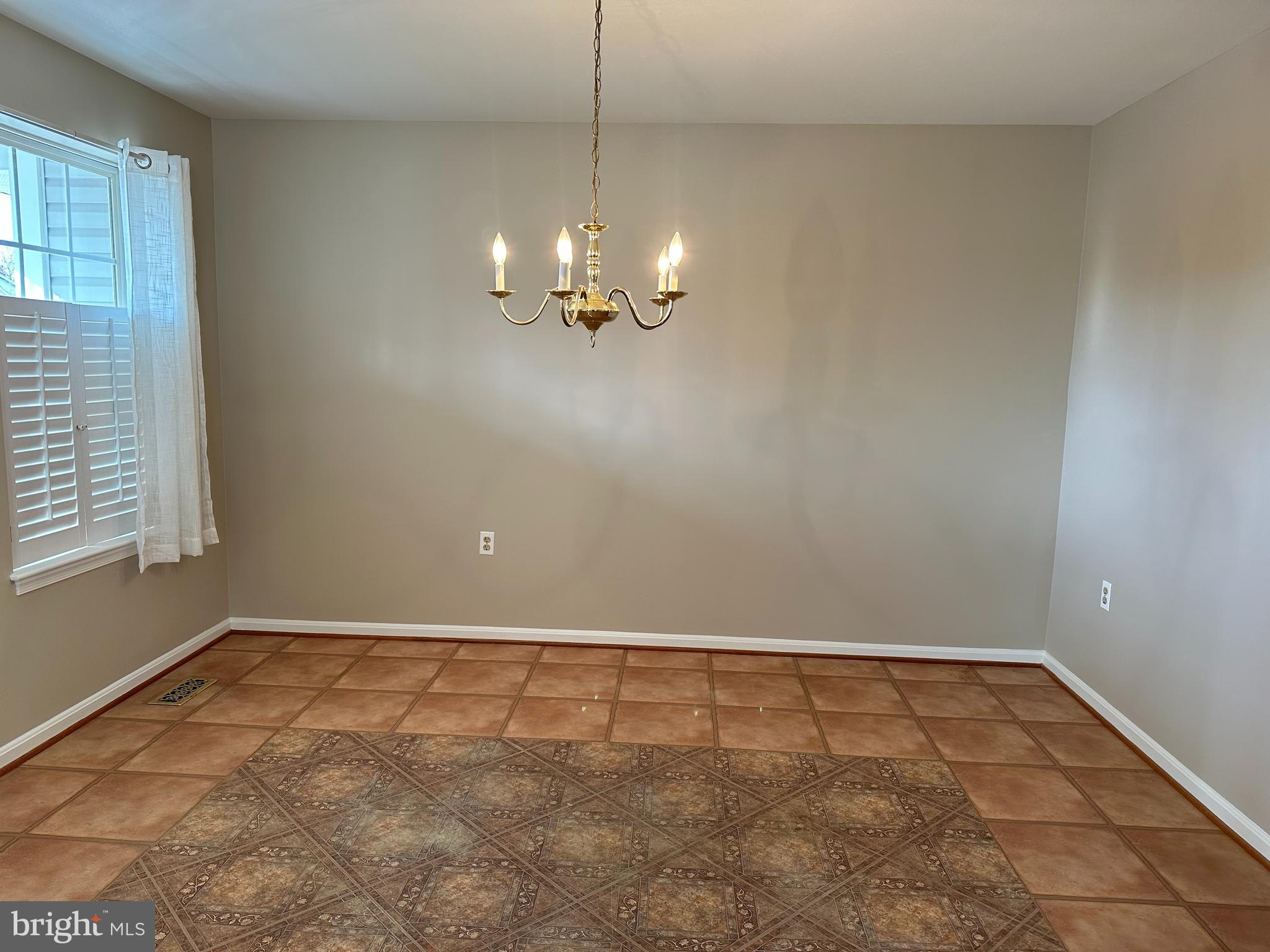 EAGLEVIEW ESTATES - Residential