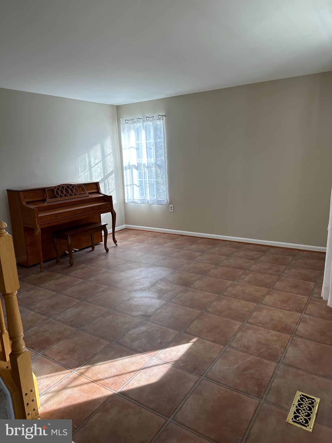 EAGLEVIEW ESTATES - Residential