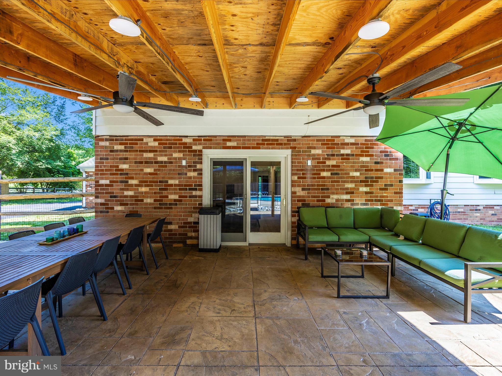 ANCIENT OAK - Residential