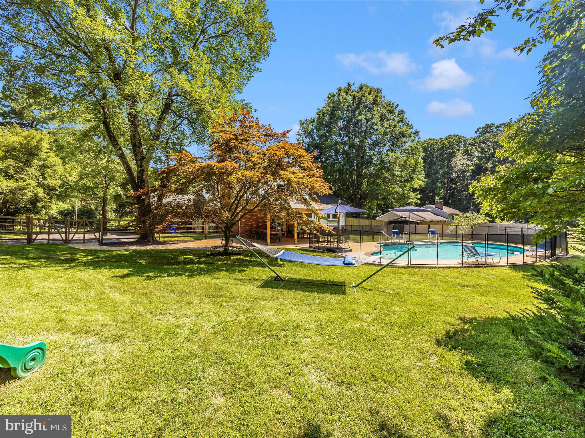 ANCIENT OAK - Residential