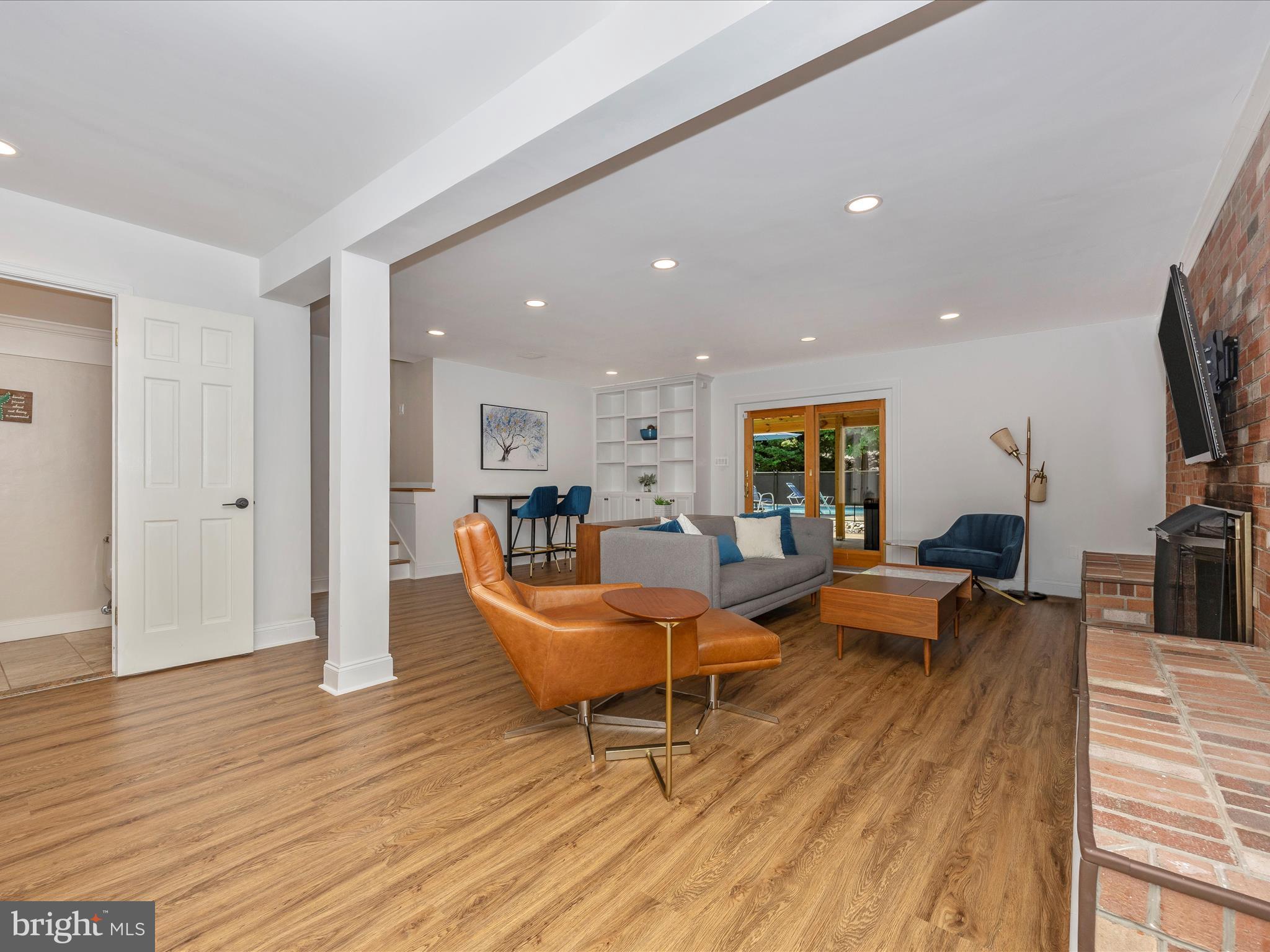 ANCIENT OAK - Residential