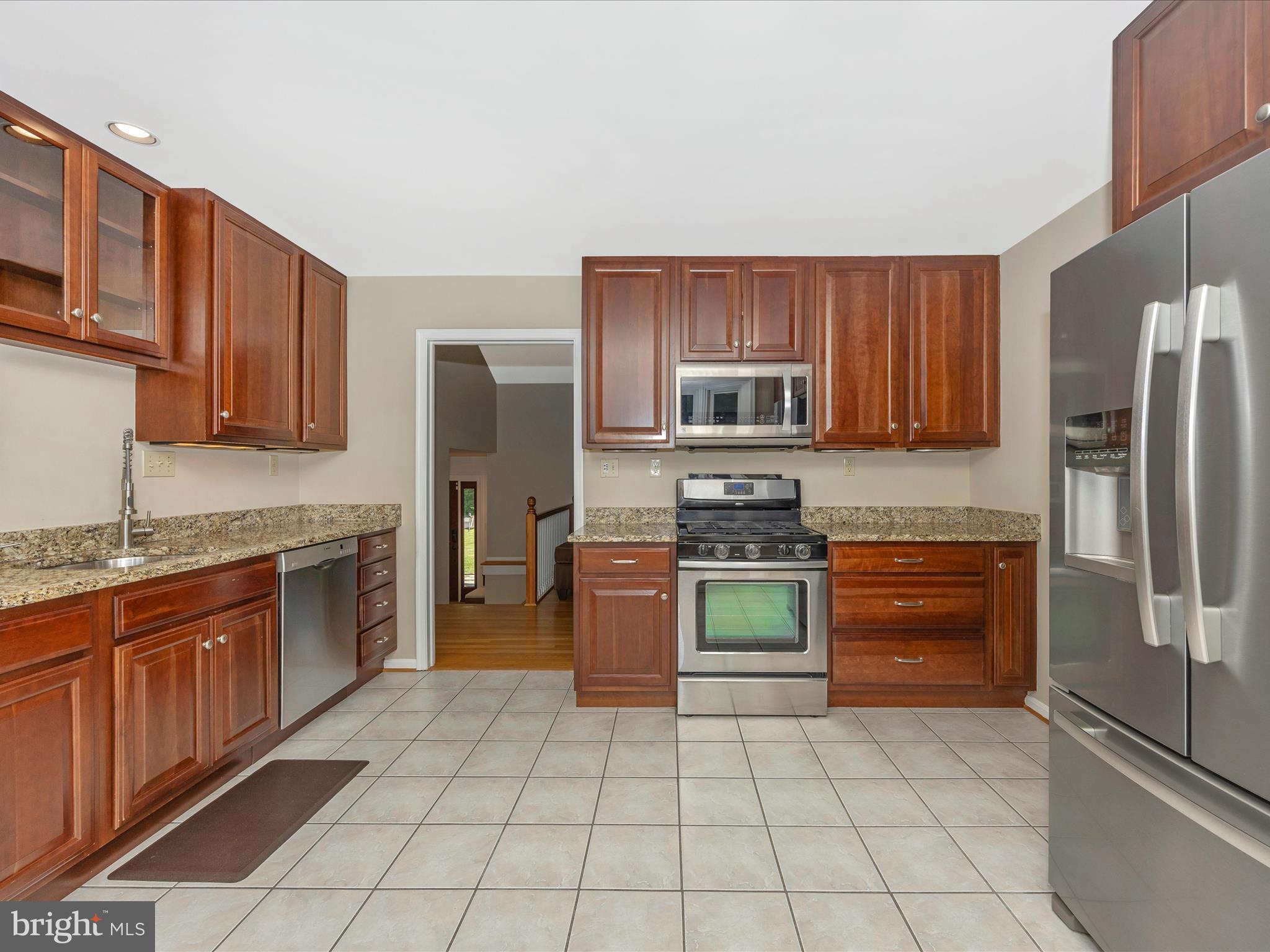 ANCIENT OAK - Residential