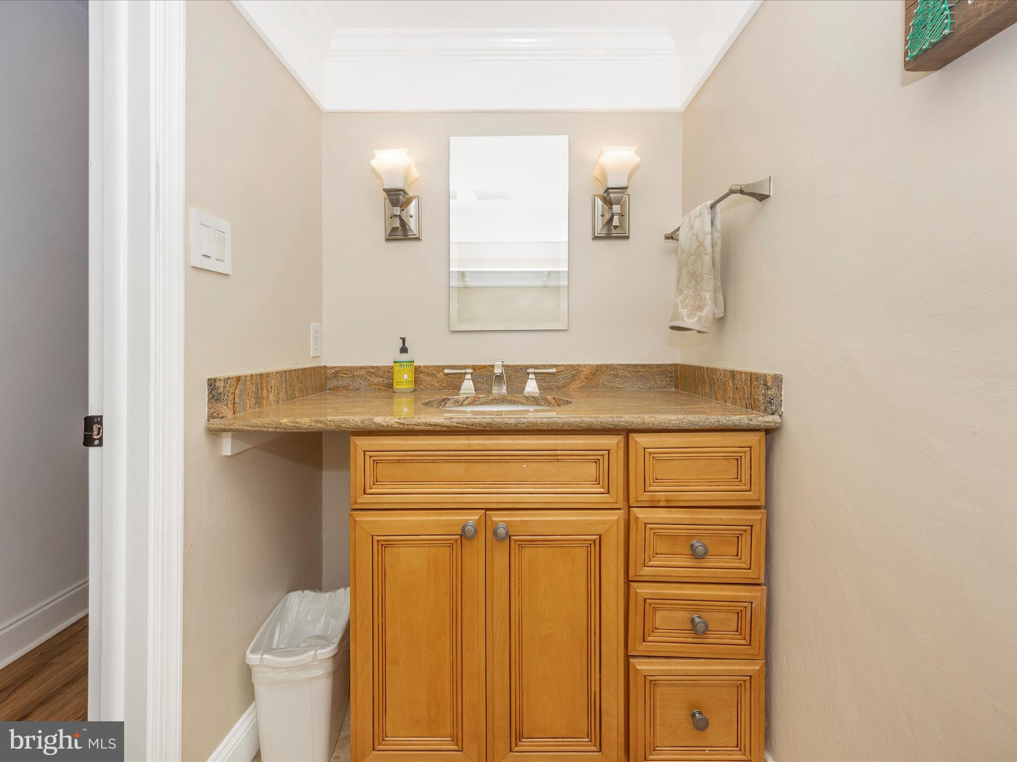 ANCIENT OAK - Residential