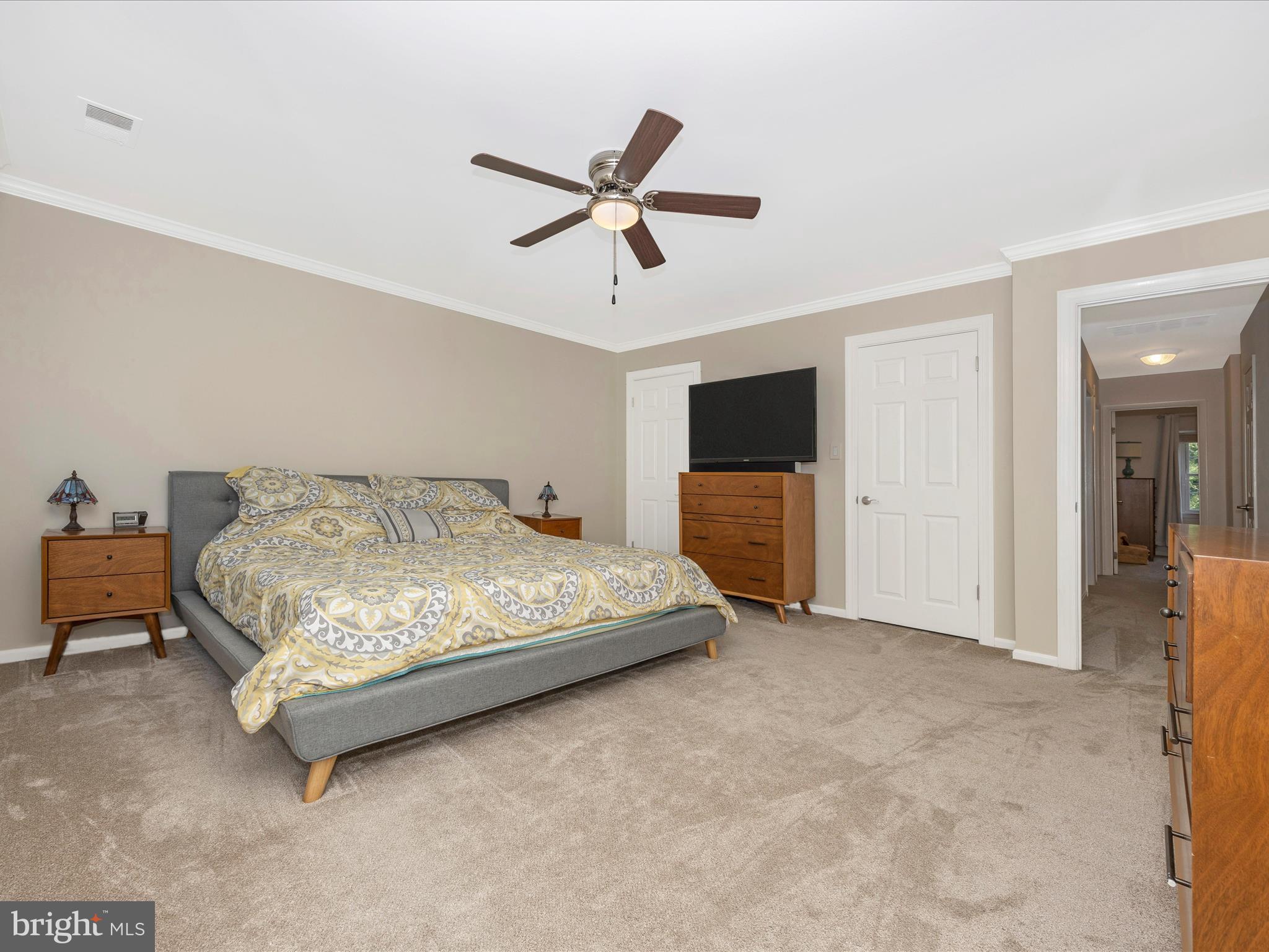 ANCIENT OAK - Residential