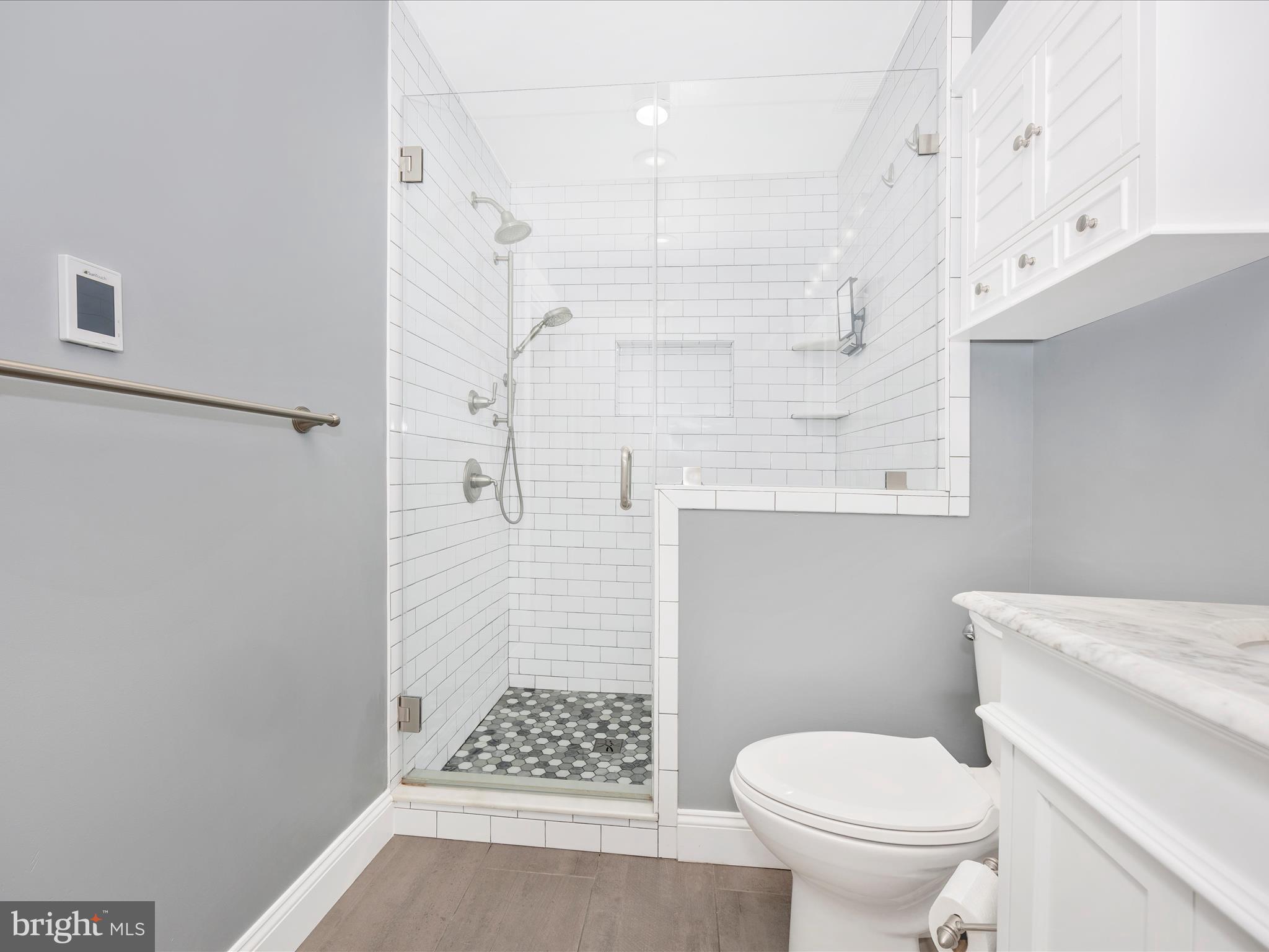 ANCIENT OAK - Residential