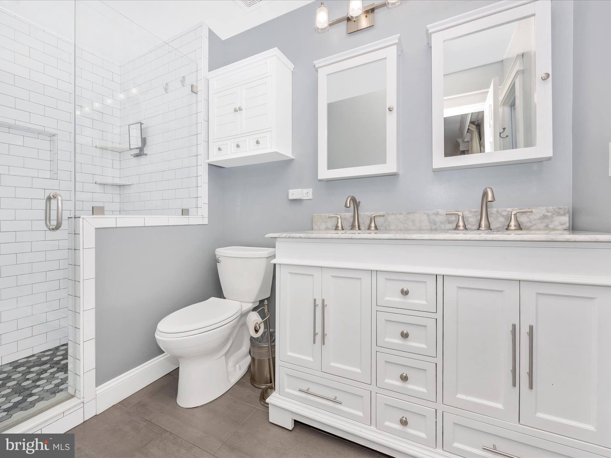 ANCIENT OAK - Residential