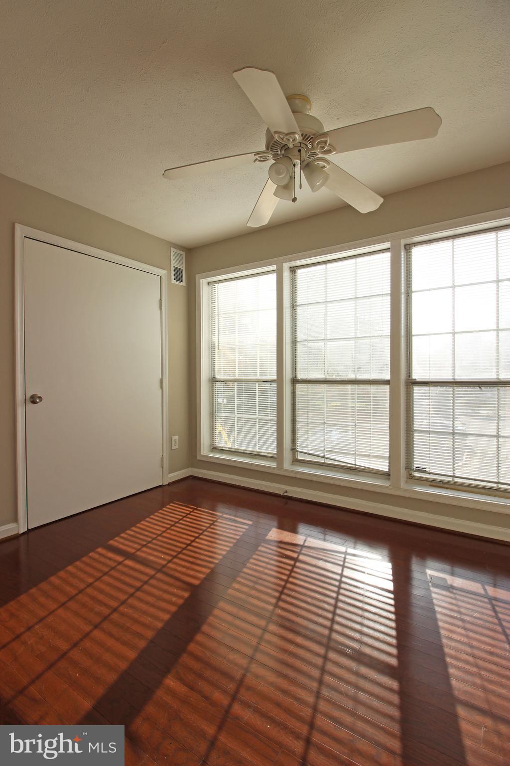 THE OAKTON - Residential Lease