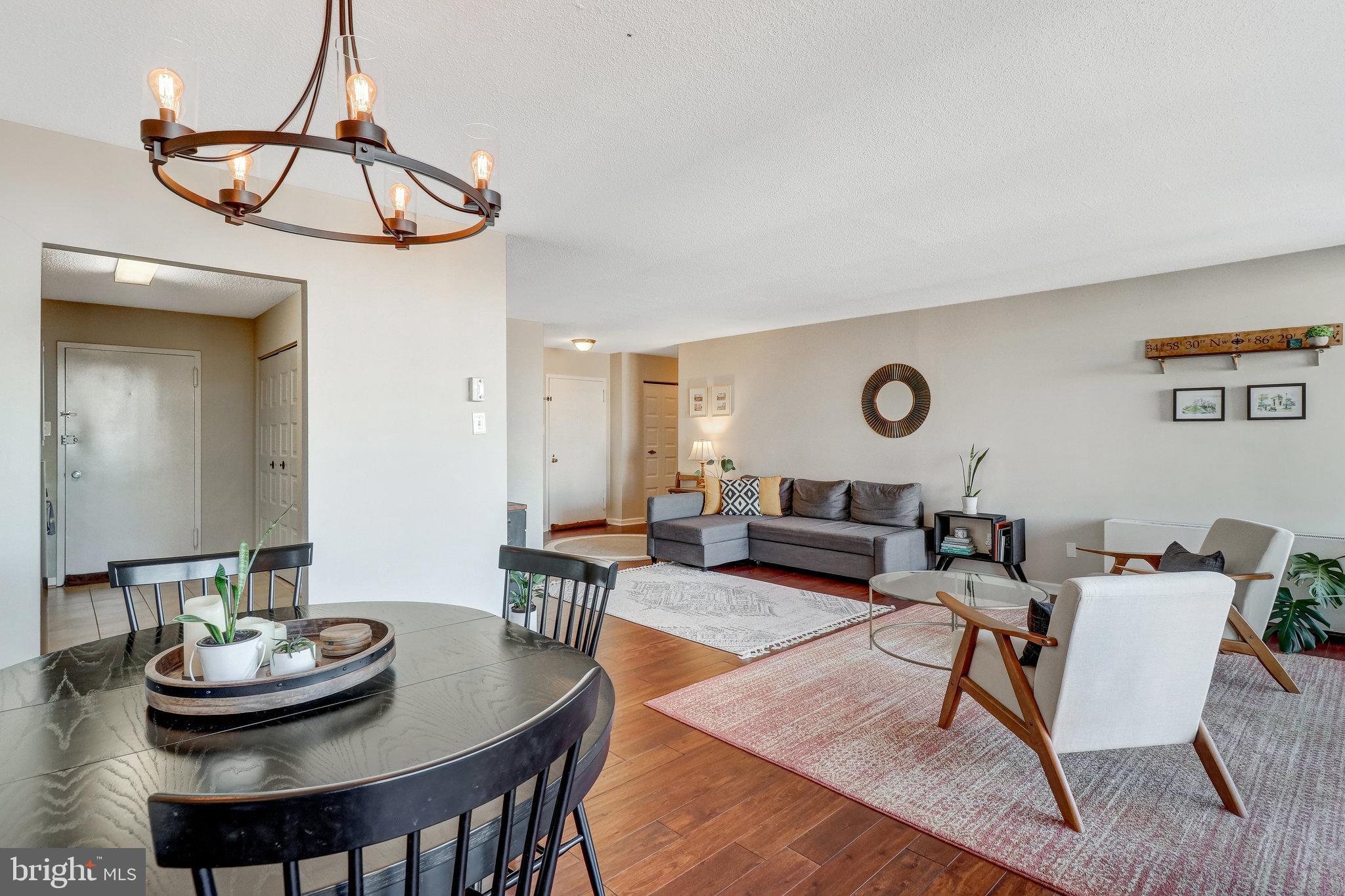 TOWERS IN WESTCHESTER PARK - Residential