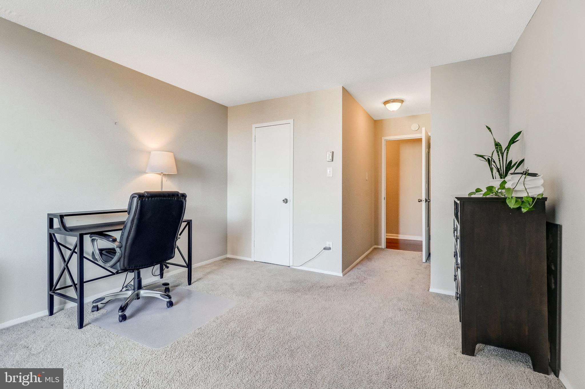 TOWERS IN WESTCHESTER PARK - Residential