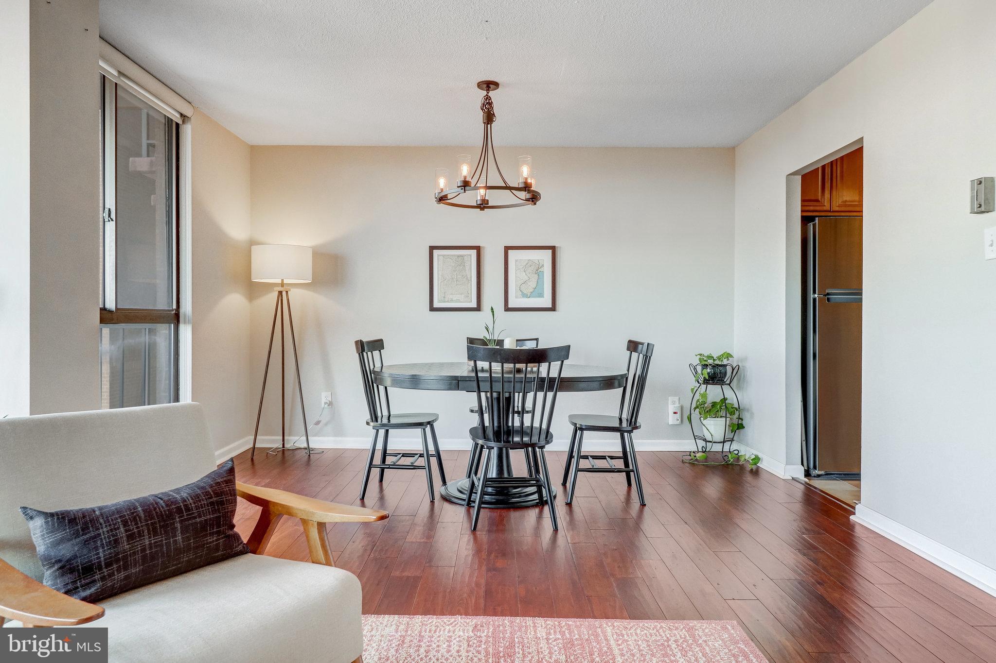 TOWERS IN WESTCHESTER PARK - Residential