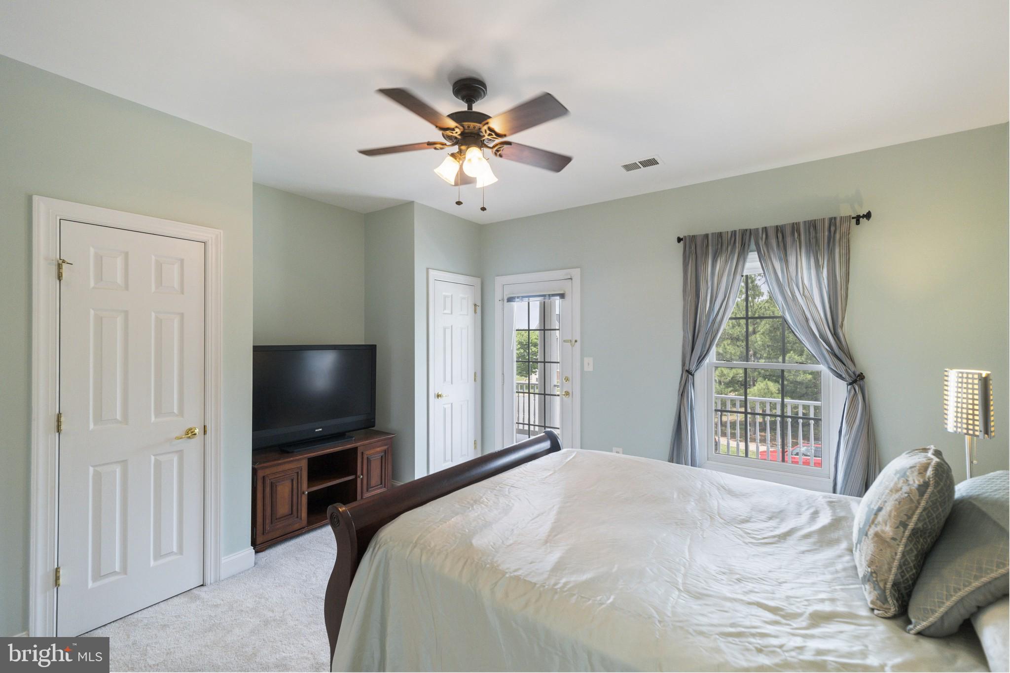 PORT POTOMAC - Residential