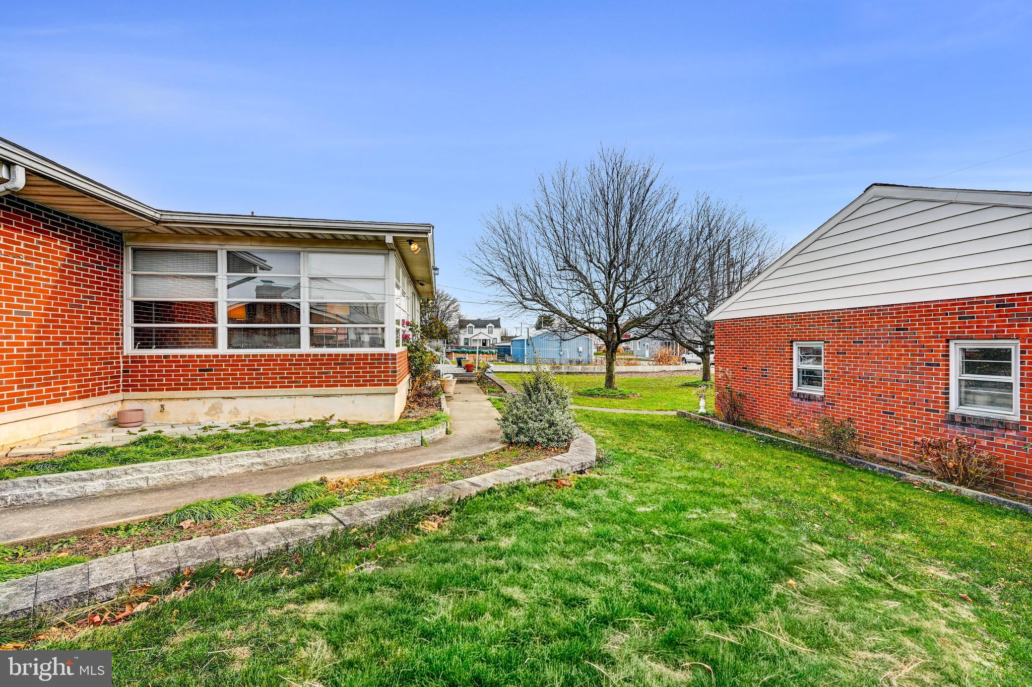 WEST YORK - Residential