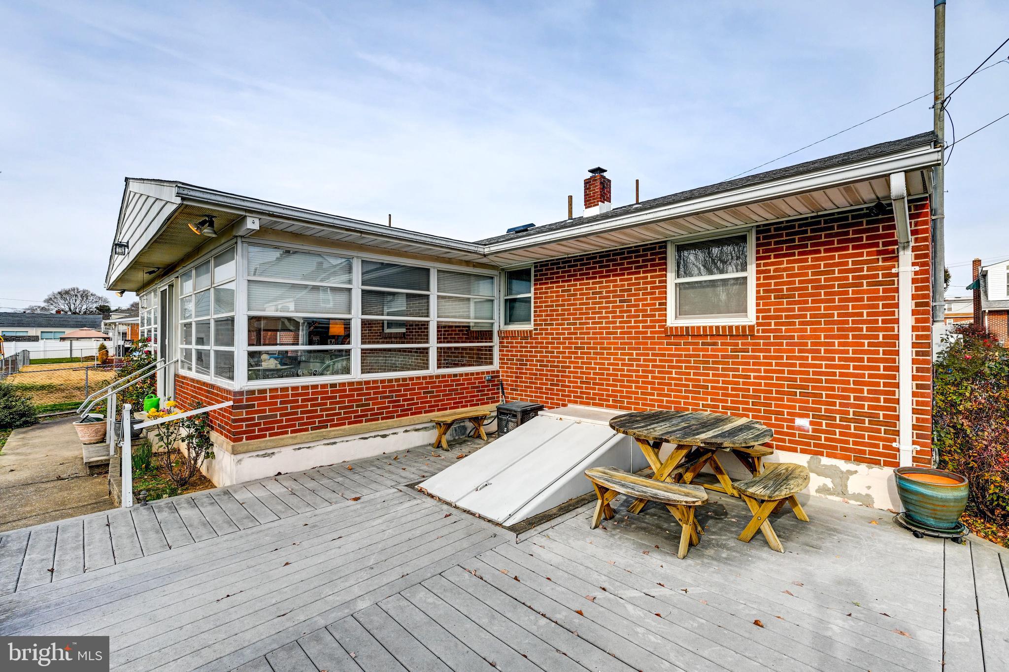 WEST YORK - Residential