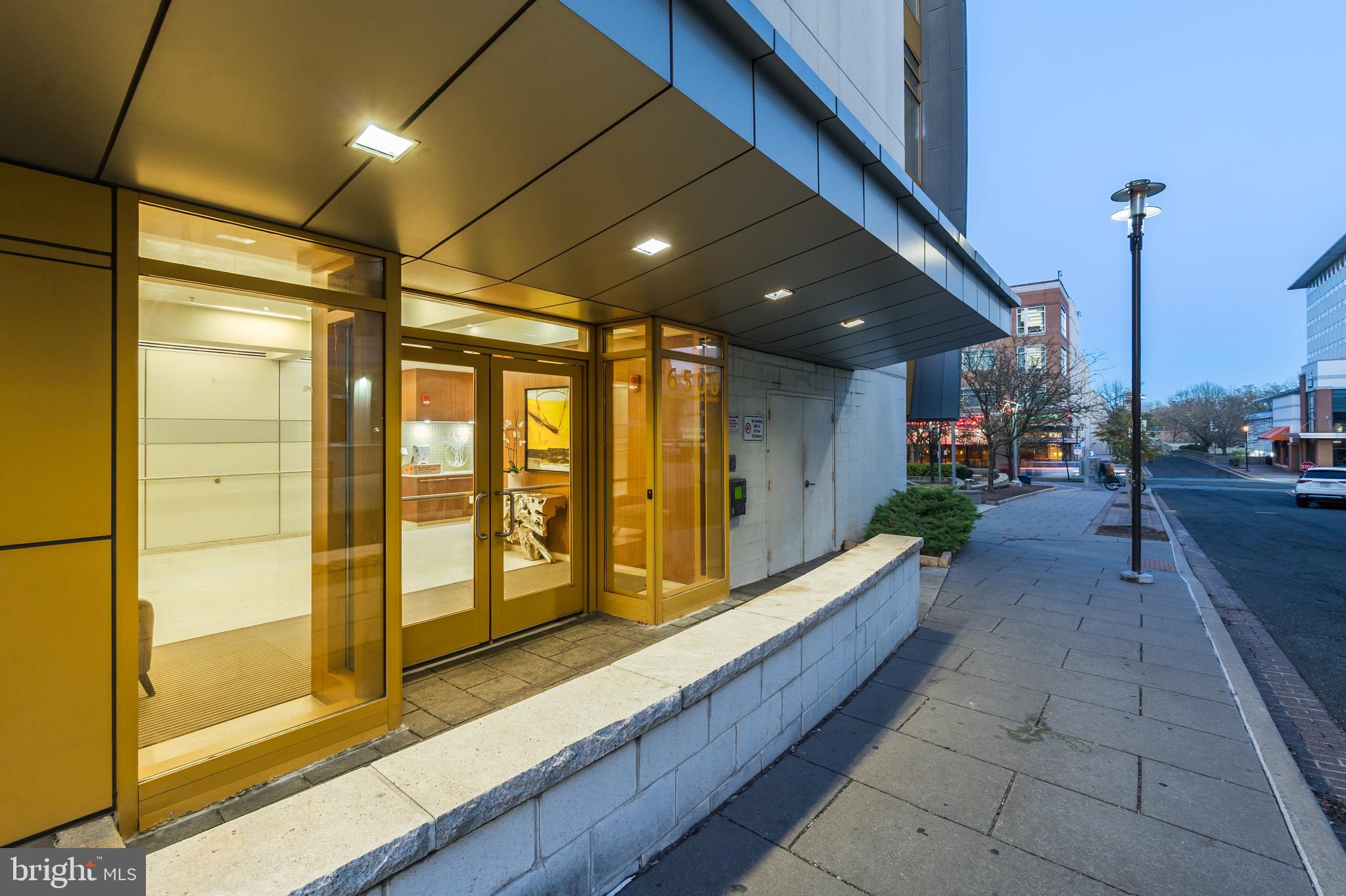 HYATTSVILLE TOWN CENTER - Residential Lease