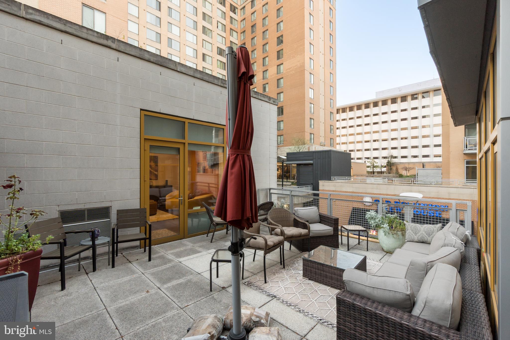 HYATTSVILLE TOWN CENTER - Residential Lease