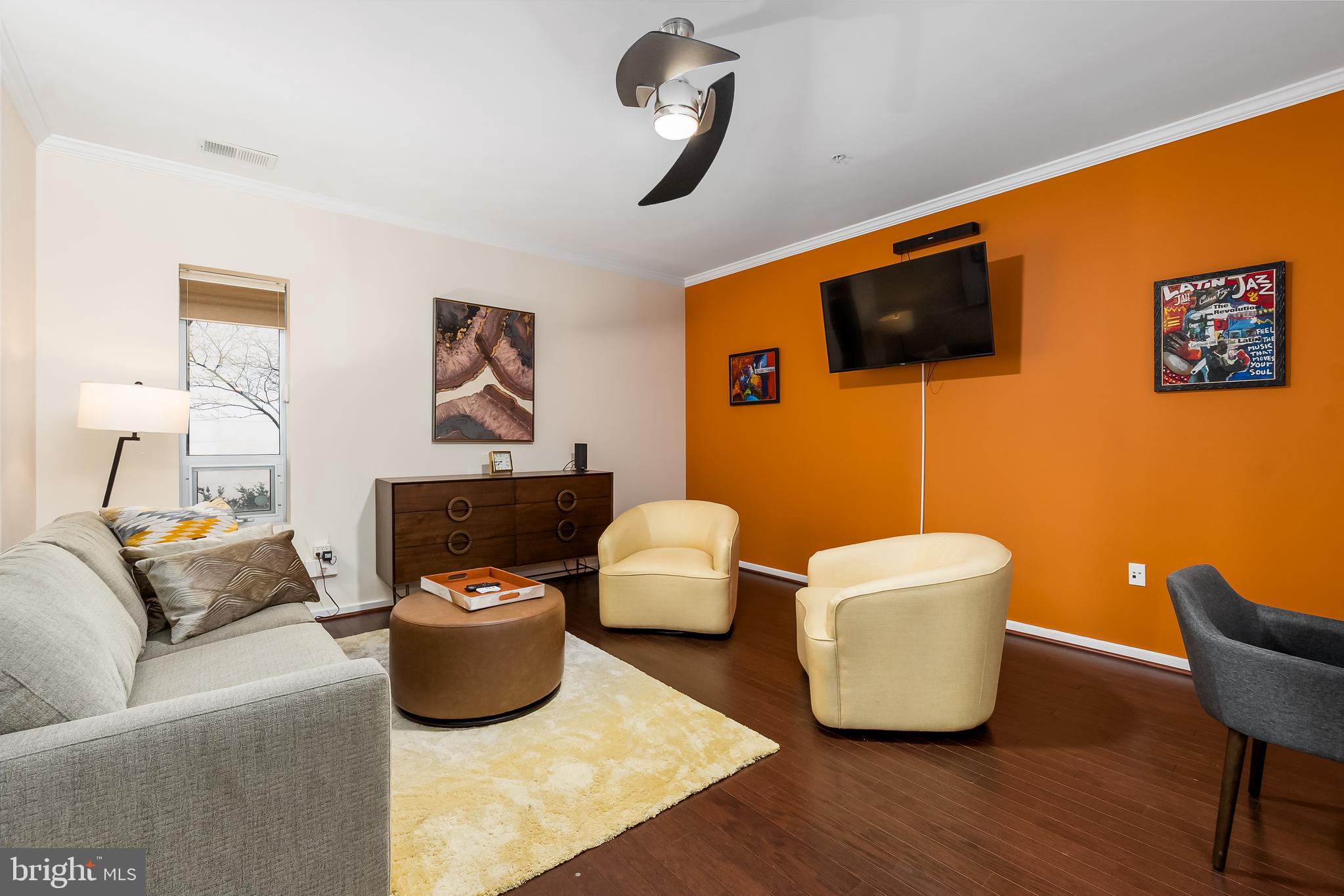 HYATTSVILLE TOWN CENTER - Residential Lease