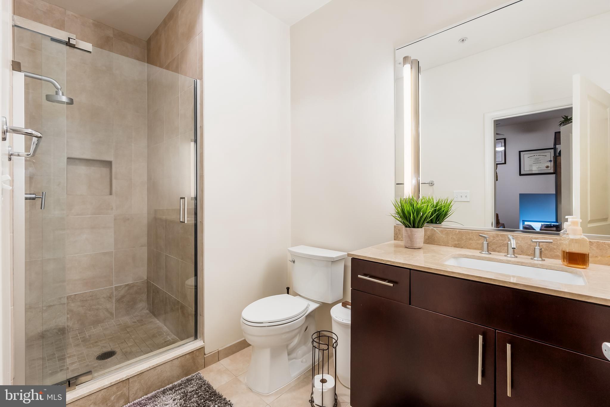 HYATTSVILLE TOWN CENTER - Residential Lease